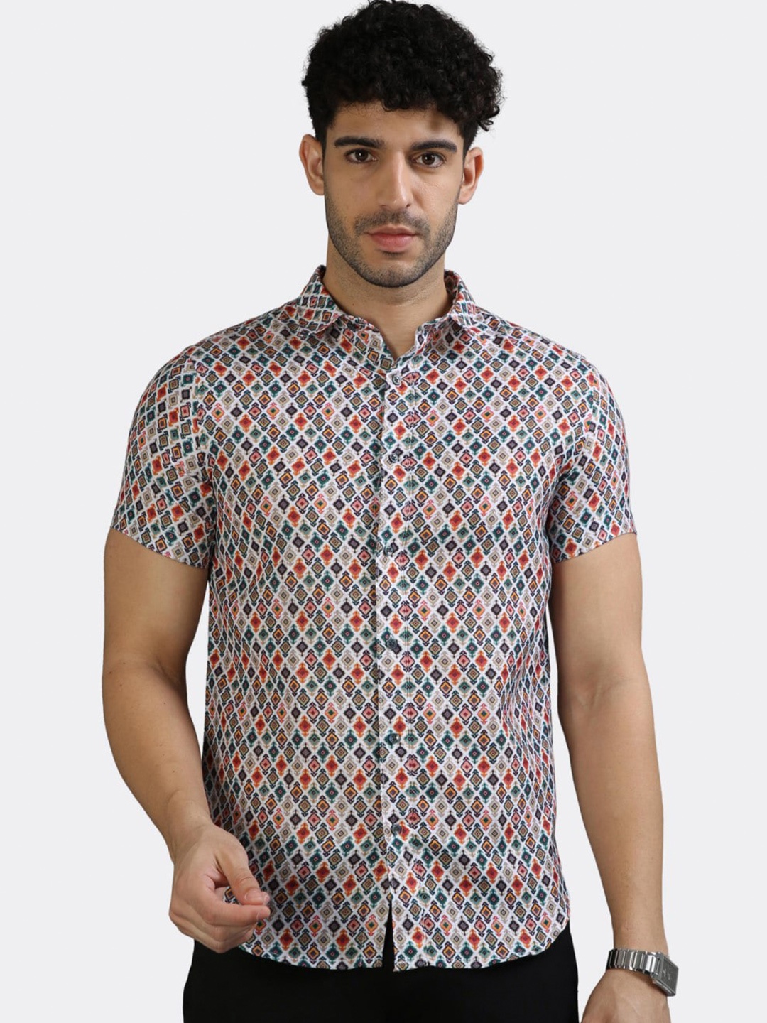 

BADMAASH Ethnic Motifs Printed Slim Fit Opaque Cotton Casual Shirt, White