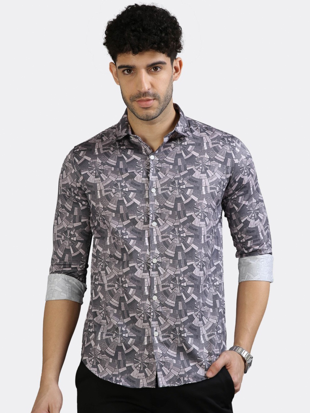 

BADMAASH Geometric Printed Slim Fit Pure Cotton Casual Shirt, Grey