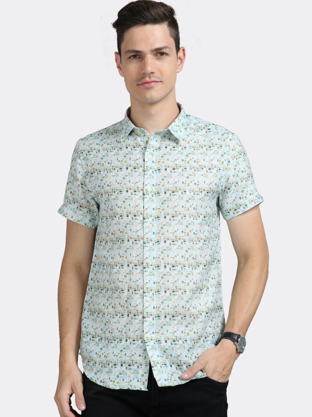 

BADMAASH Geometric Printed Slim Fit Opaque Cotton Casual Shirt, Green
