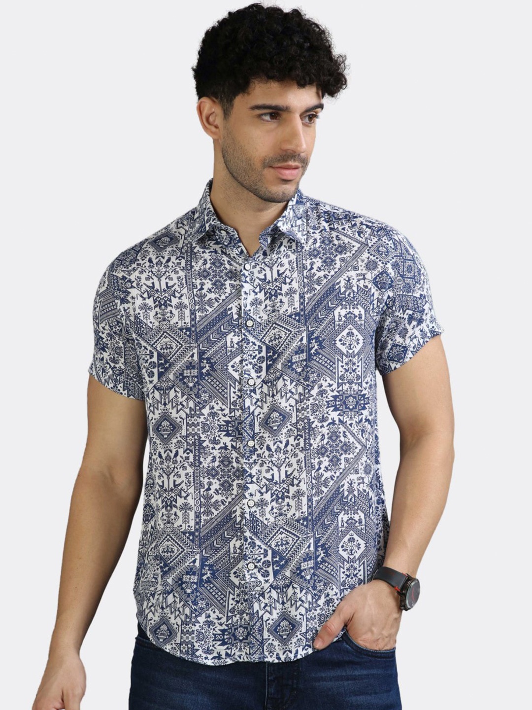 

BADMAASH Slim Fit Ethnic Motifs Printed Spread Collar Long Sleeve Casual Shirt, White