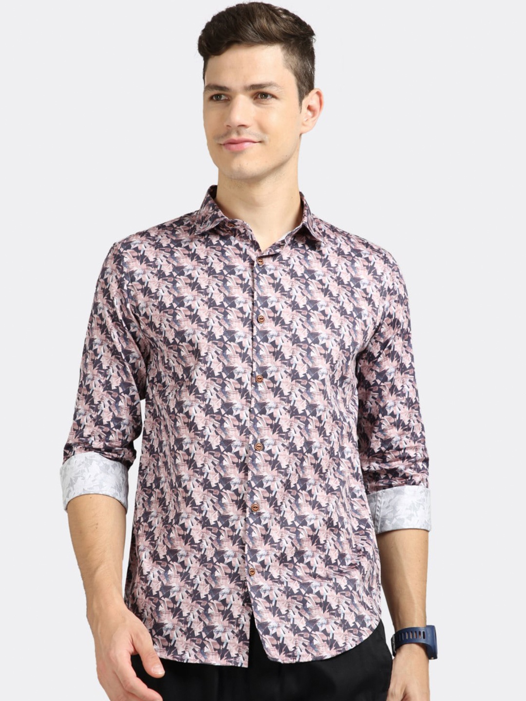 

BADMAASH Floral Printed Slim Fit Opaque Pure Cotton Casual Shirt, Peach