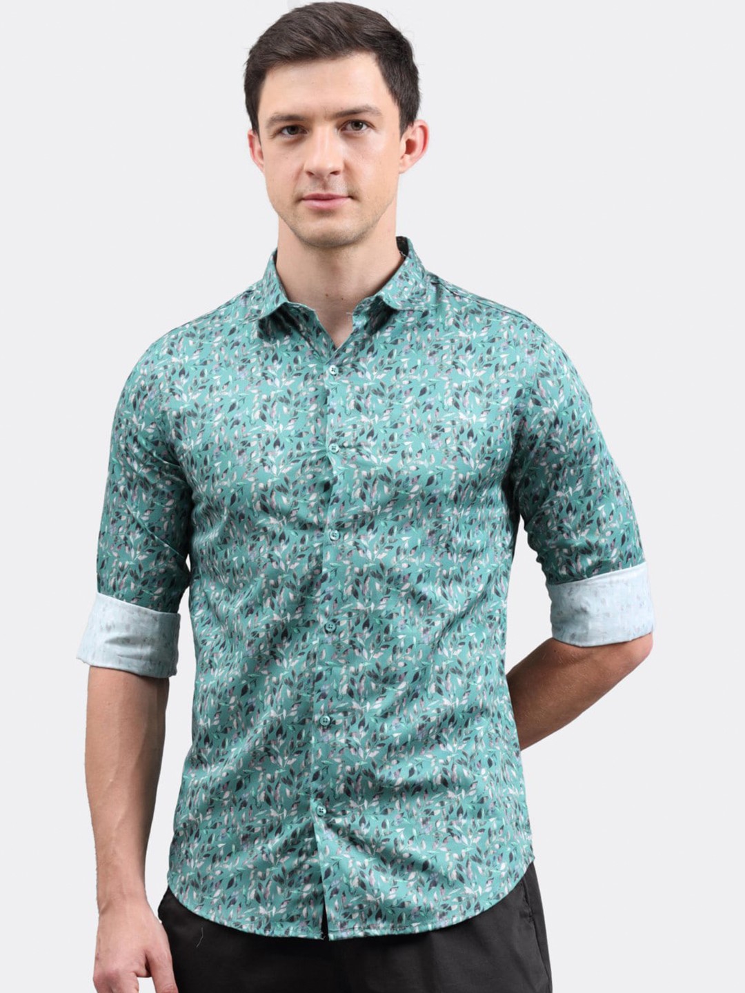 

BADMAASH Floral Printed Slim Fit Opaque Cotton Casual Shirt, Green