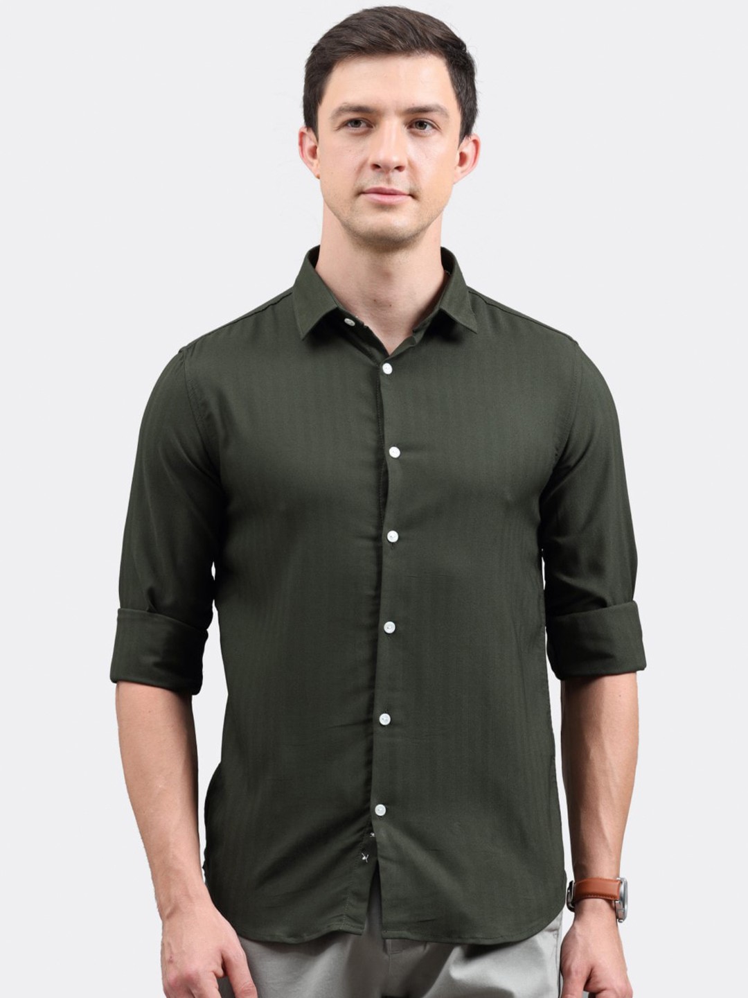 

BADMAASH Slim Fit Spread Collar Long Sleeve Casual Shirt, Green