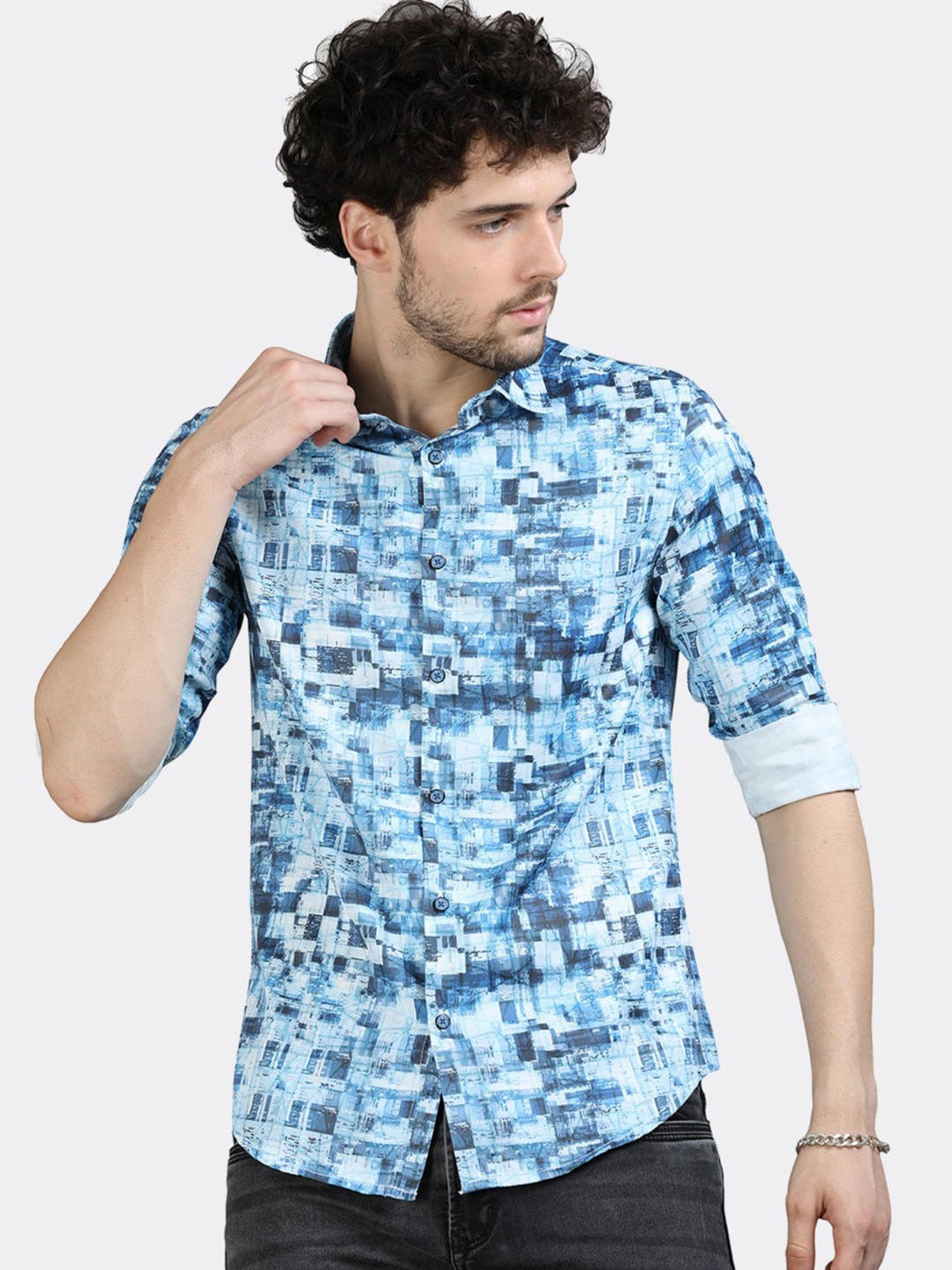 

BADMAASH Slim Fit Abstract Printed Pure Cotton Casual Shirt, Blue