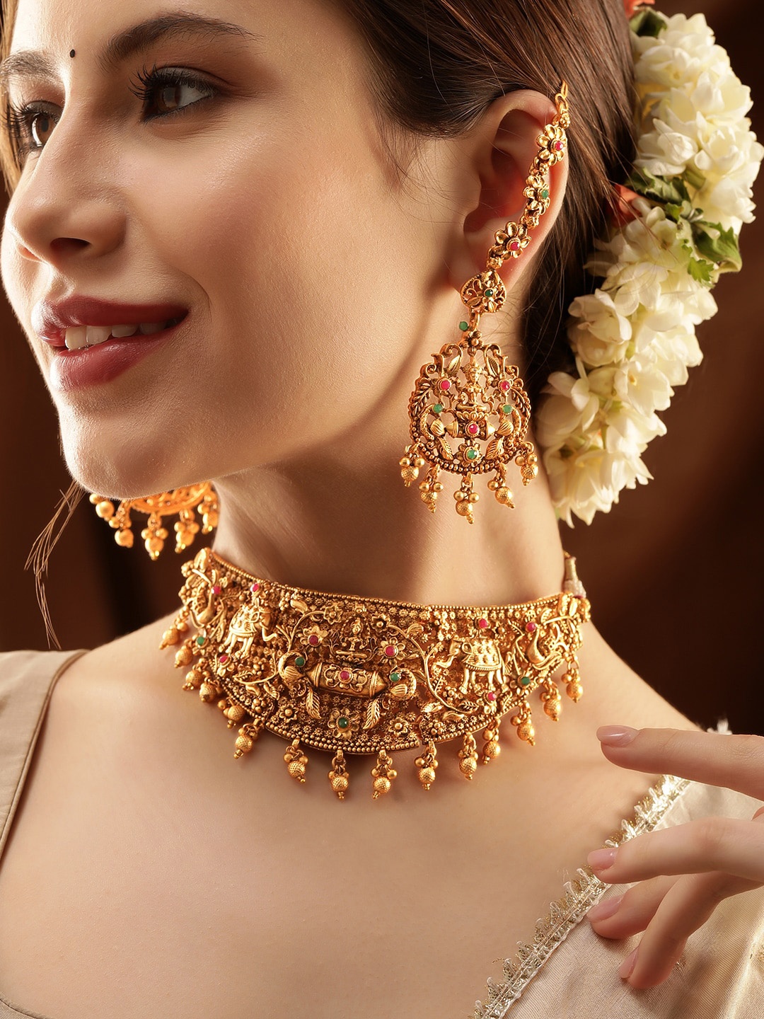 

Rubans 22KT Gold Plated Stone Studded Jewellery Set