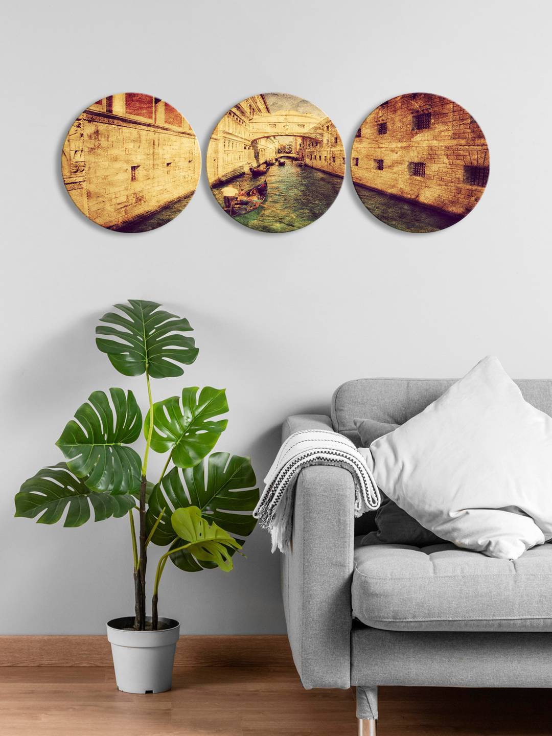 

999Store Brown 3-Pieces City View Printed Framed Wall Art