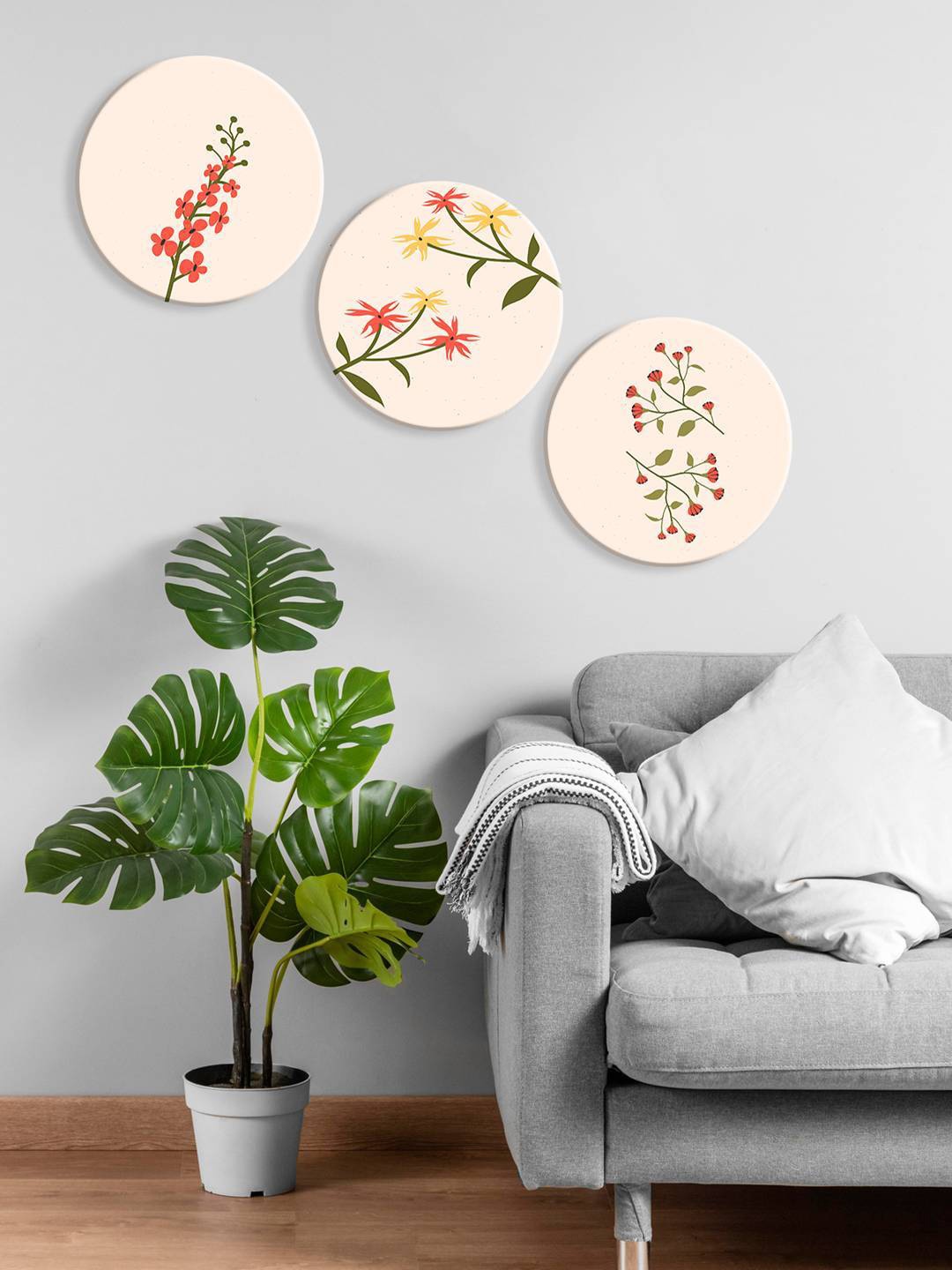 

999Store 3 Pieces Cream Colored & Green Round Painting Wall Art