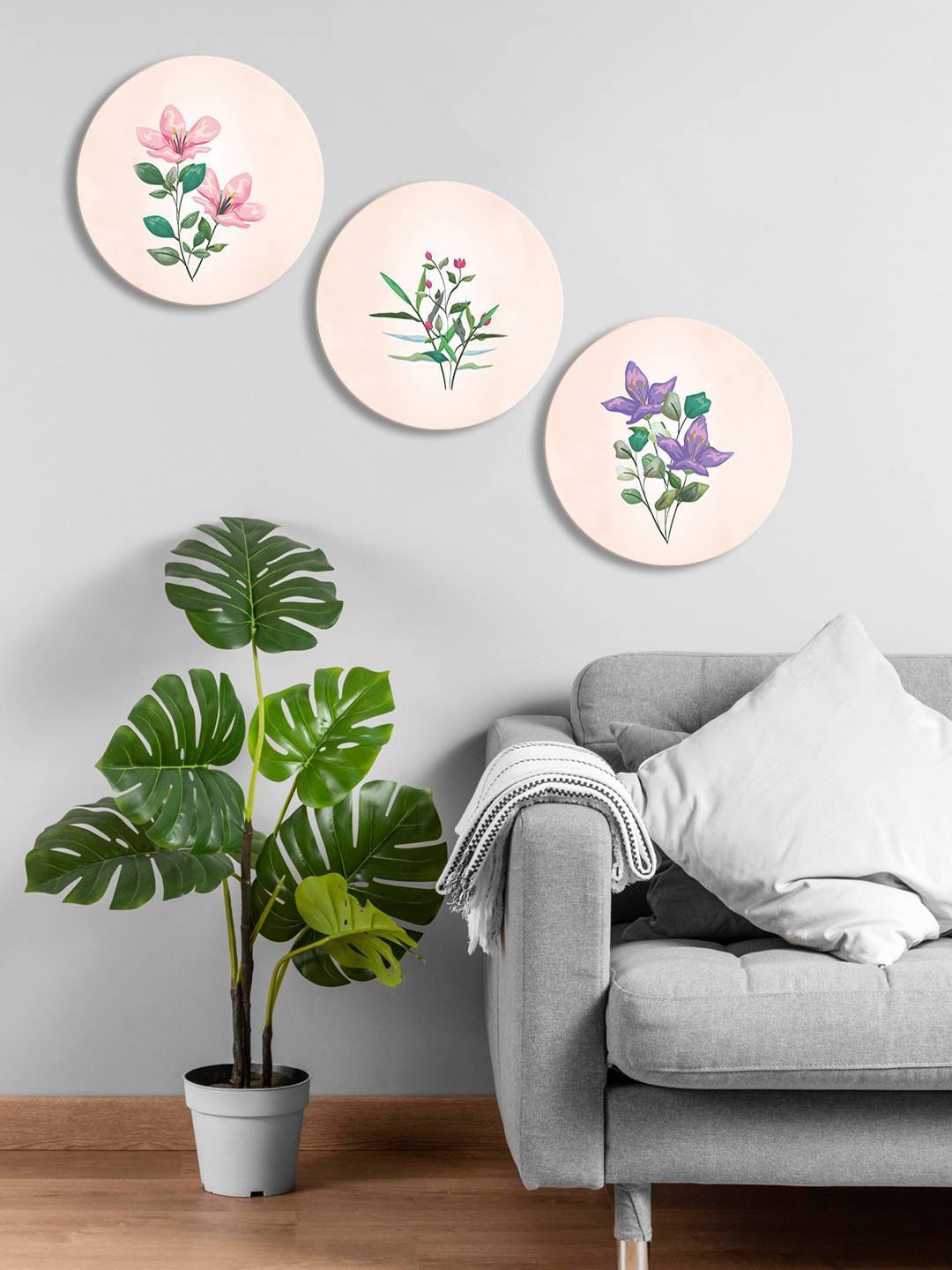 

999Store Nude Colored & Green 3 Pieces Round Painting Wall Arts