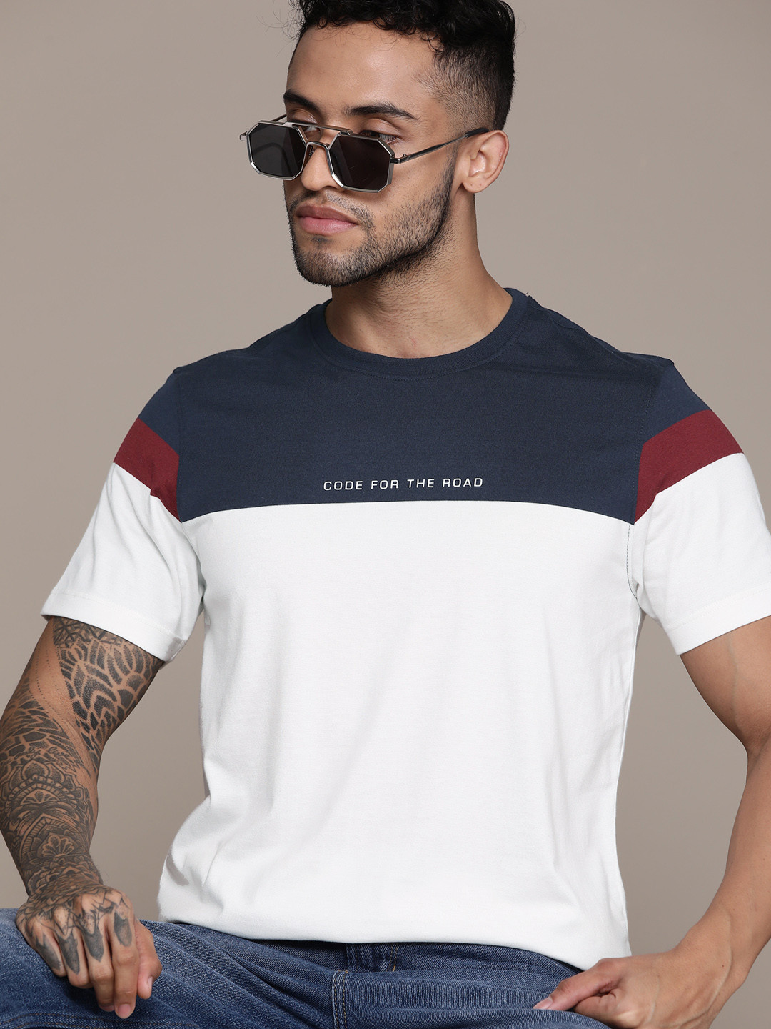 

The Roadster Lifestyle Co. Colourblocked T-shirt, Navy blue