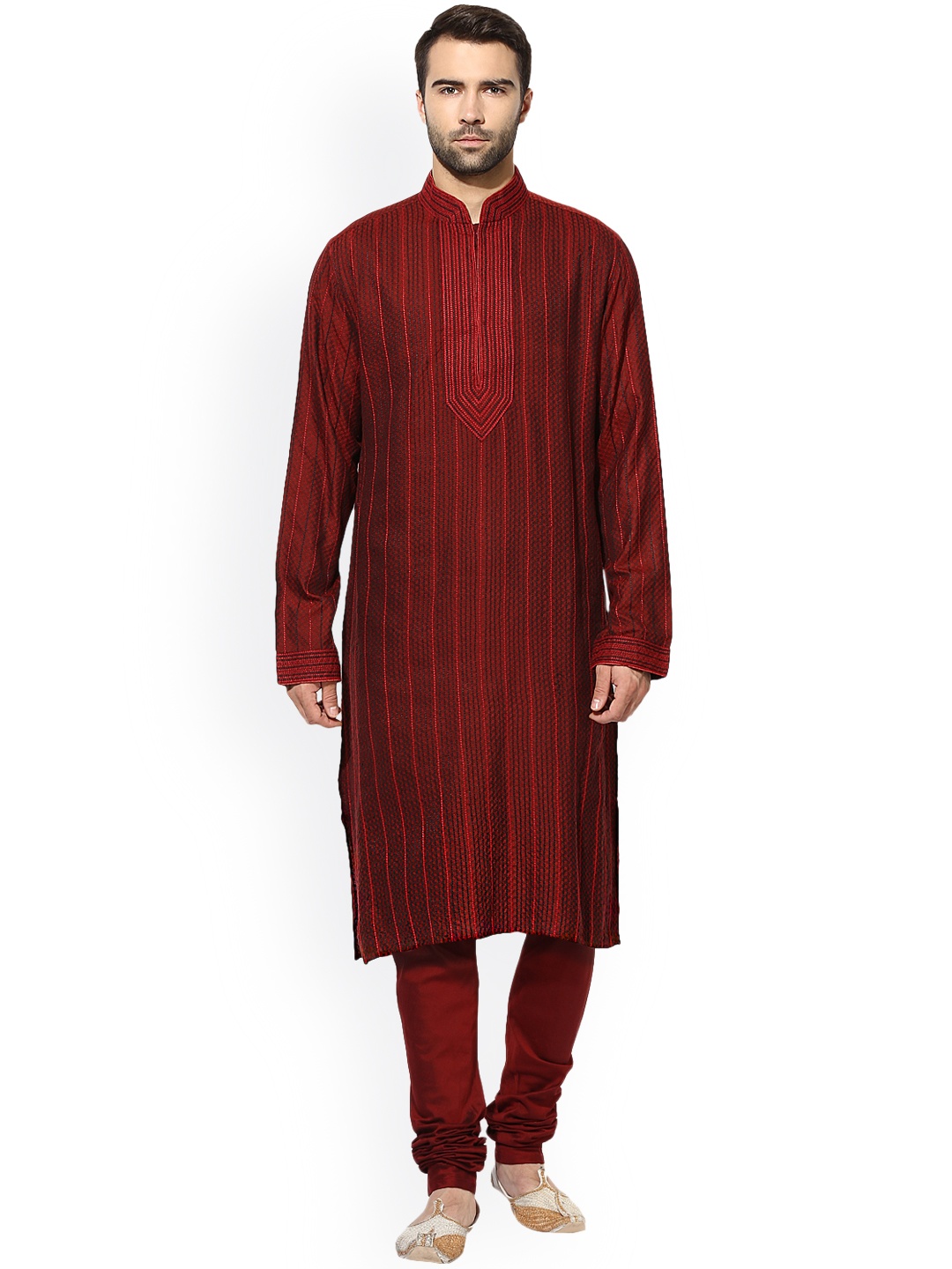 

KISAH Men Maroon Solid Kurta with Churidar