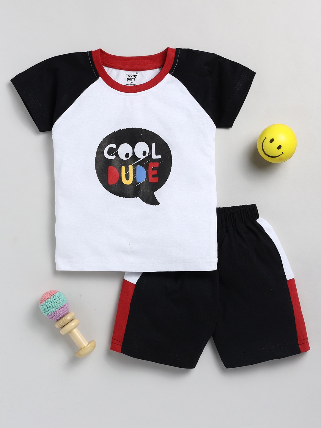 

Toonyport Boys Typography Printed T-shirt with Shorts, Black