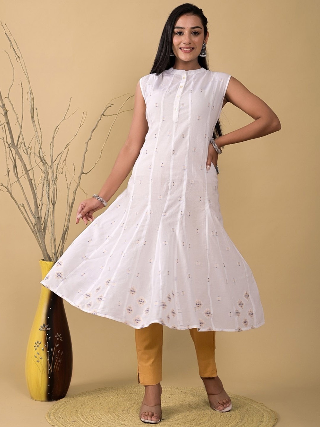 

Sangria Woven Design Panelled A-line Kurta, White