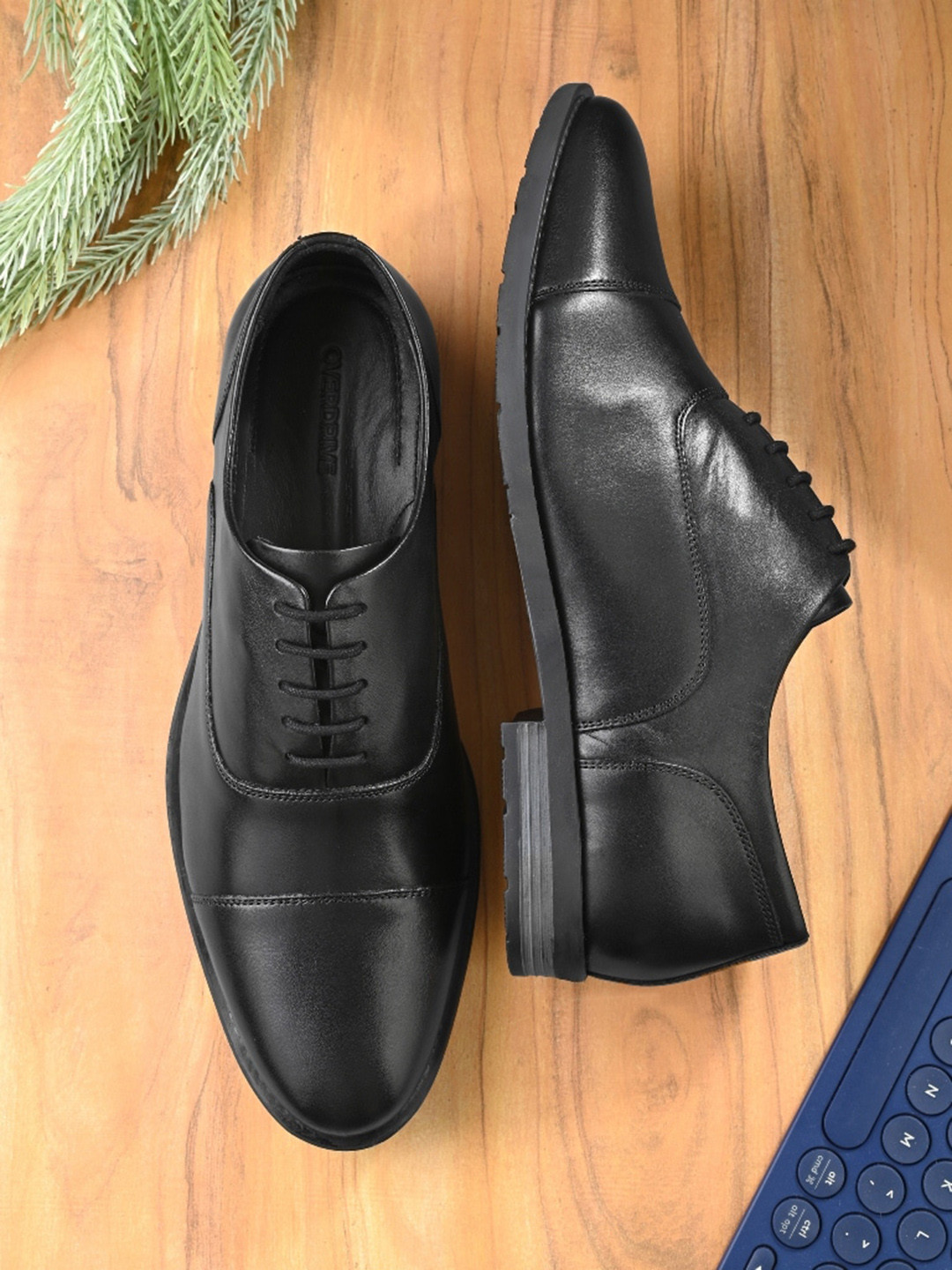 

Overdrive Men Leather Formal Oxfords Shoes, Black