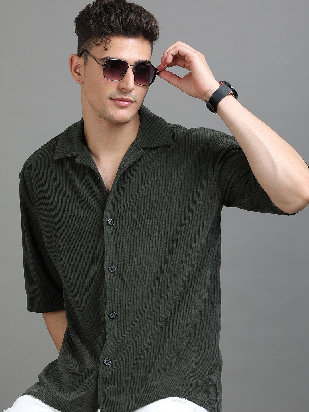 

HERE&NOW Oversized Corduroy Spread Collar Short Collar Casual Shirt, Green