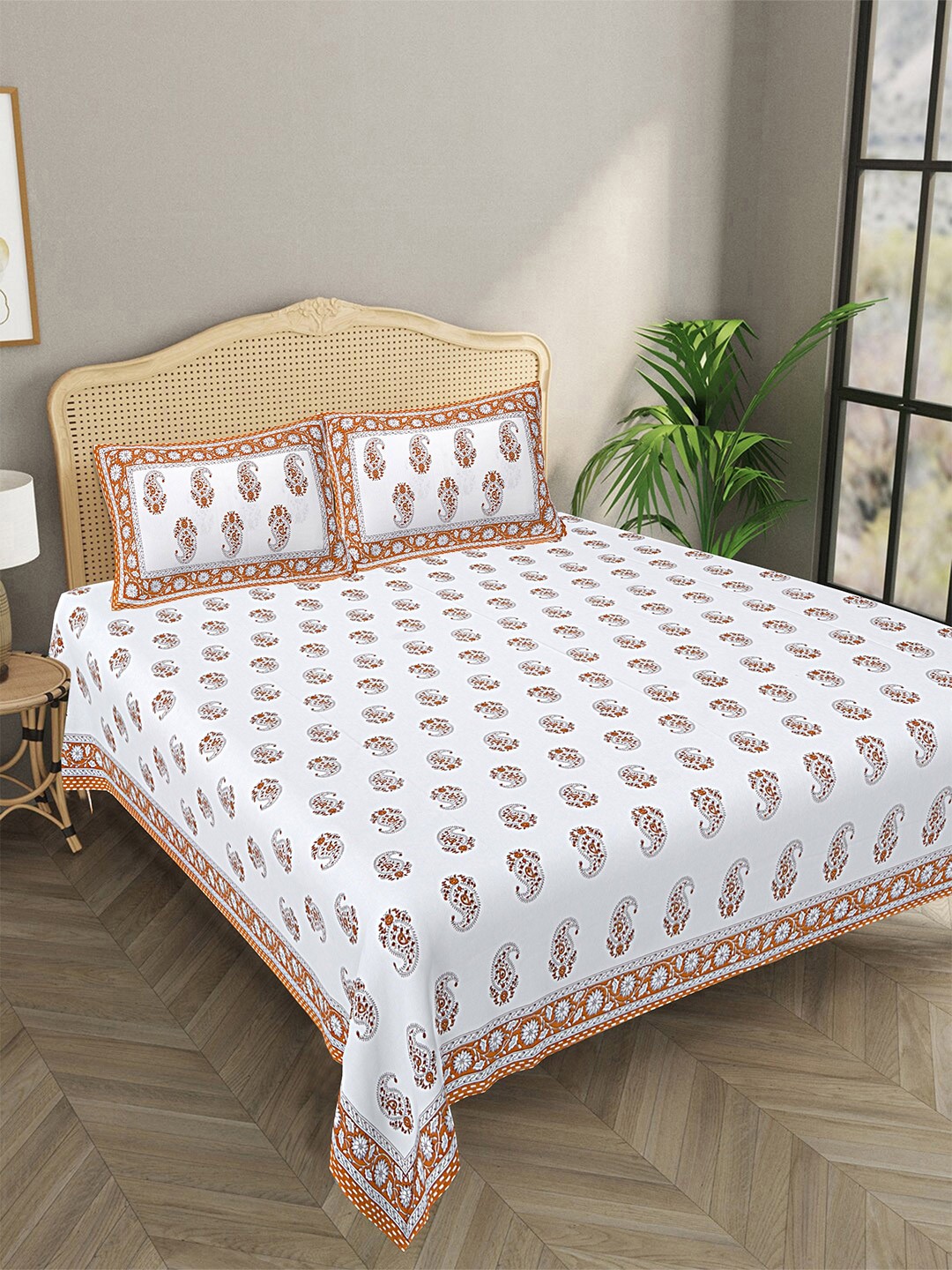 

LIVING ROOTS Double King Size Jaipur Block Print Cotton Double Bedsheet & 2 Pillow Covers, White