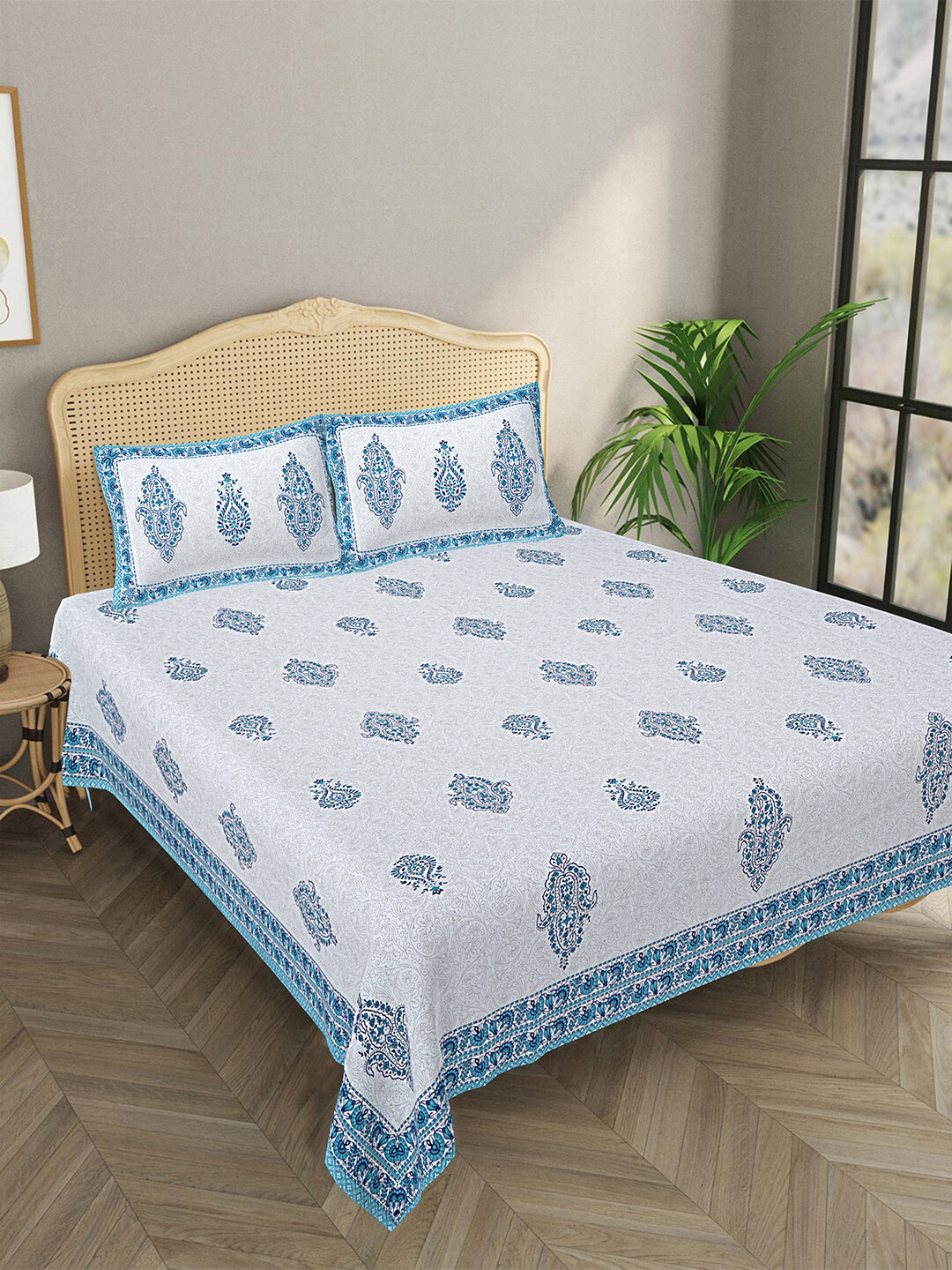 

LIVING ROOTS White Ethnic Motifs Pure Cotton 300 TC Flat King Bedsheet & 2 Pillow Covers