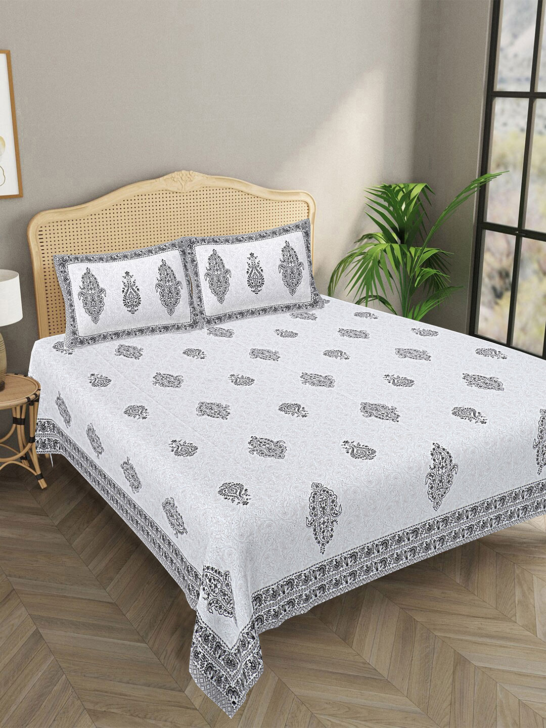 

LIVING ROOTS White Ethnic Motifs Pure Cotton 300 TC Flat King Bedsheet & 2 Pillow Covers