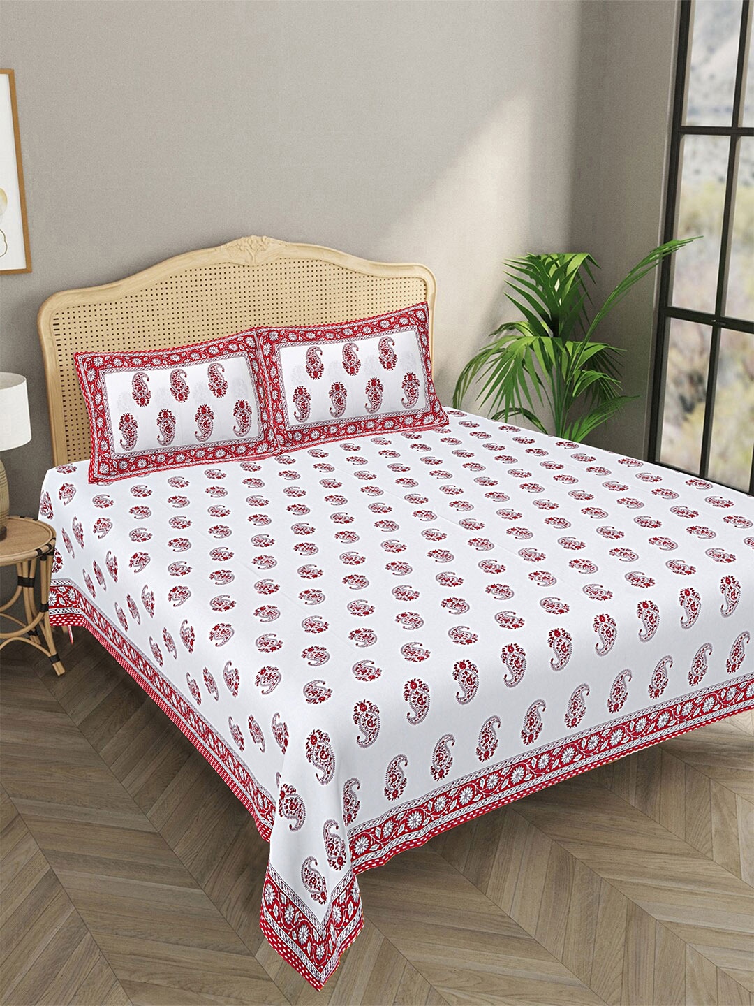

LIVING ROOTS Double King Size Jaipur Block Print Cotton Double Bedsheet & 2 Pillow Covers, White