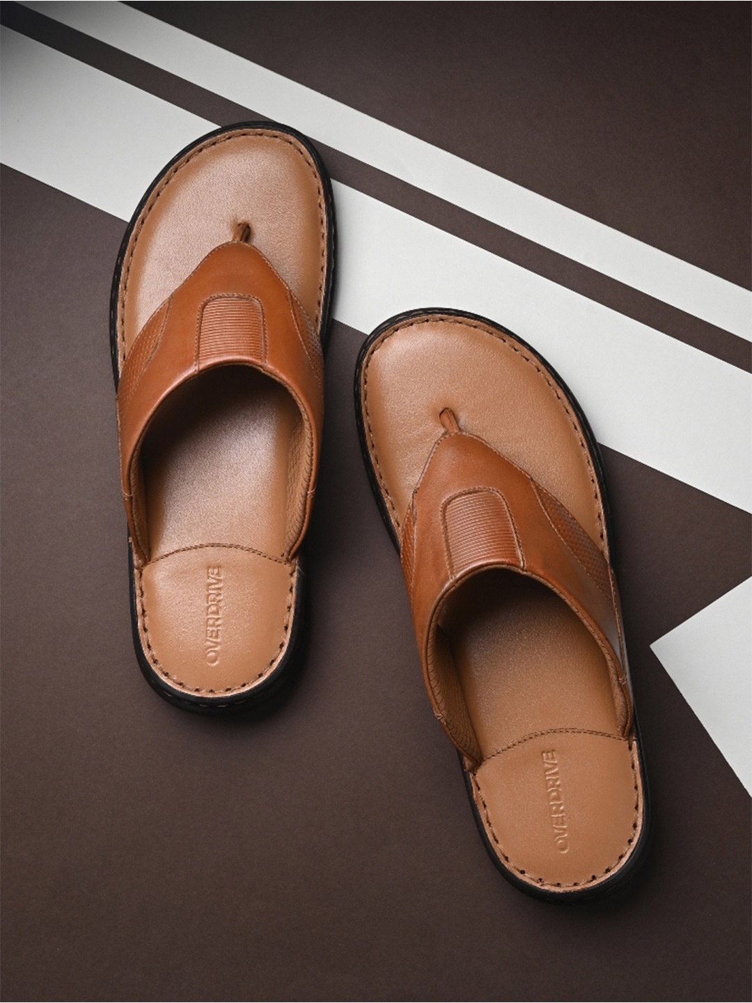 

Overdrive Textured Leather Comfort Sandals, Tan