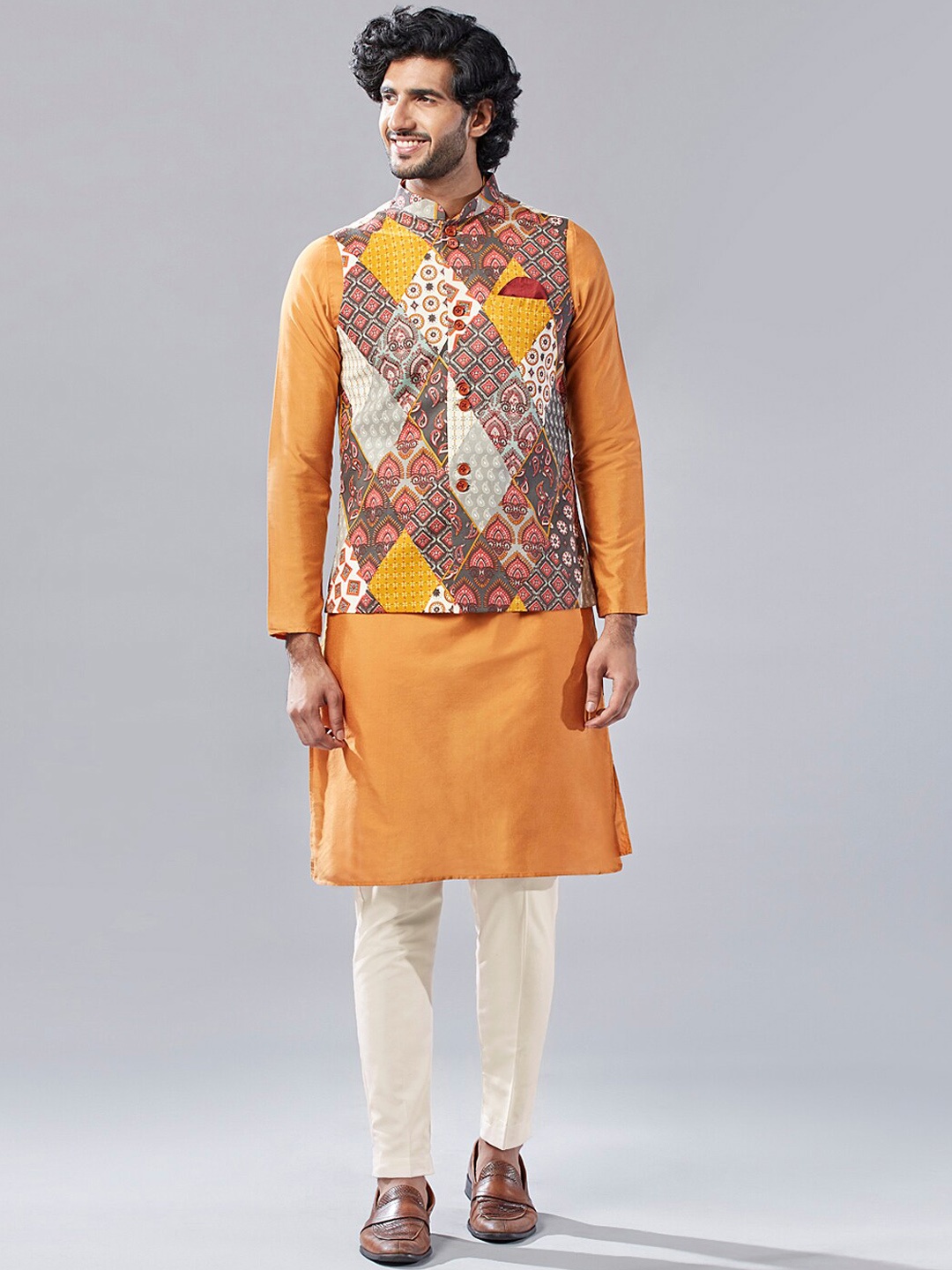 

KISAH Mandarin Collar Straight Kurta & Pyjamas With Nehru jacket, Mustard