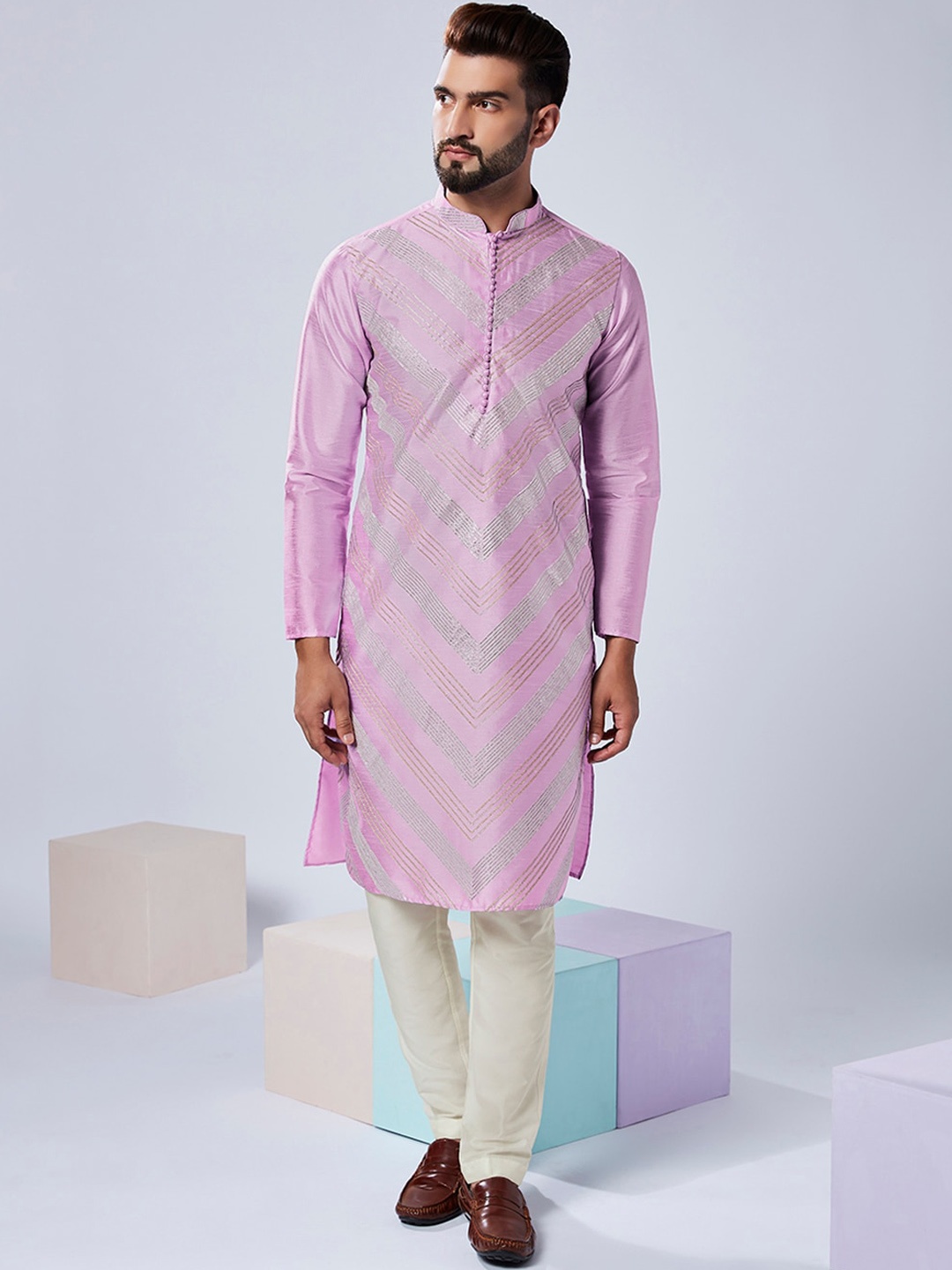 

KISAH Chevron Embroidered Mandarin Collar Kurta with Pyjama, Lavender