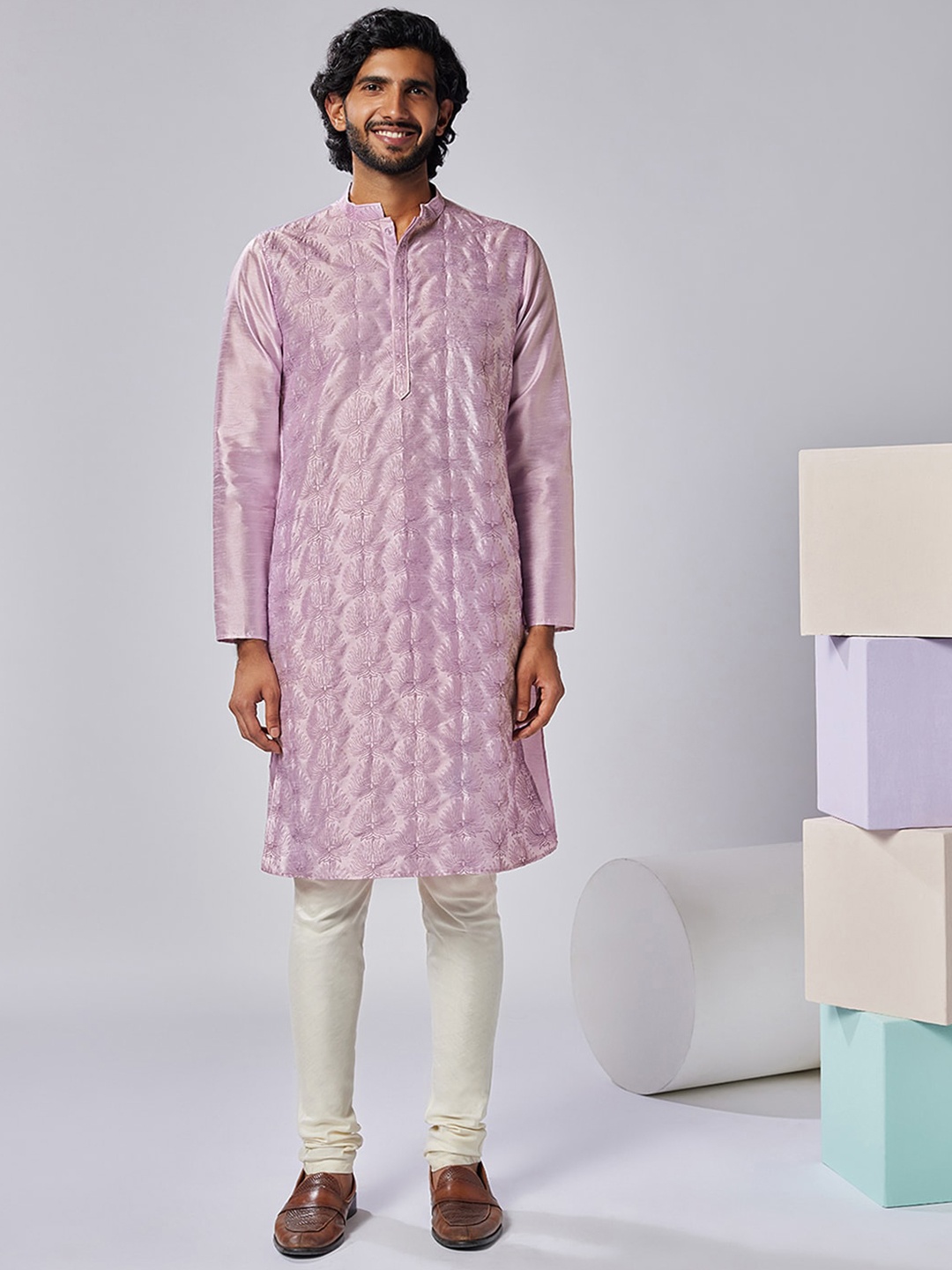 KISAH Thread Work Embroidered Kurta Set, Lavender