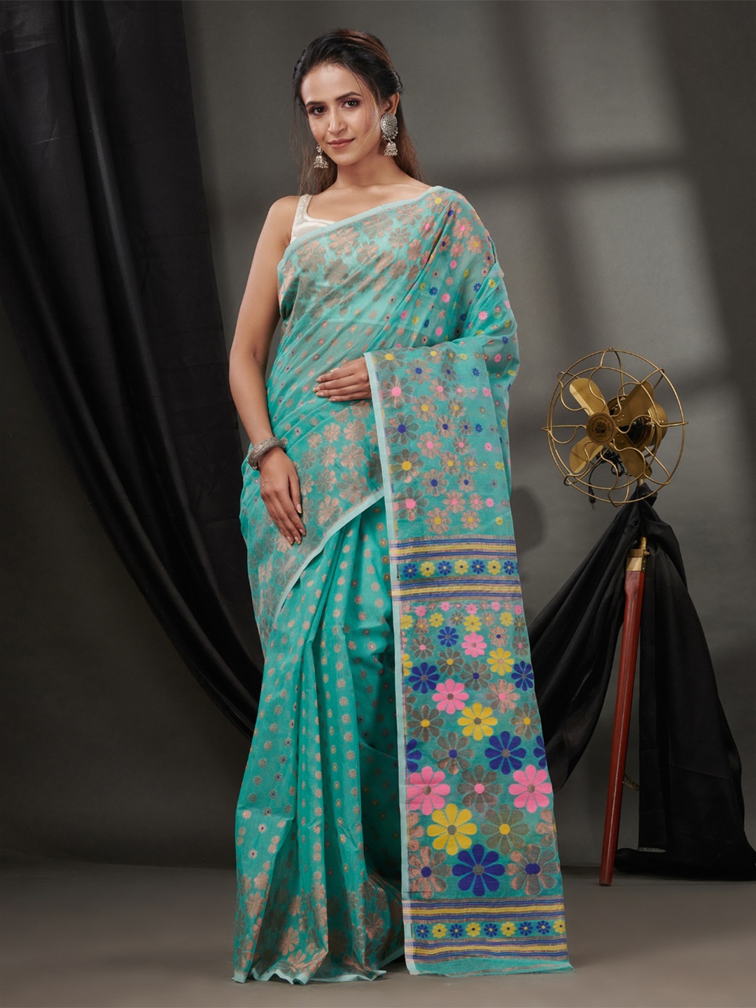 

Charukriti Floral Woven Design Pure Cotton Jamdani Saree, Sea green