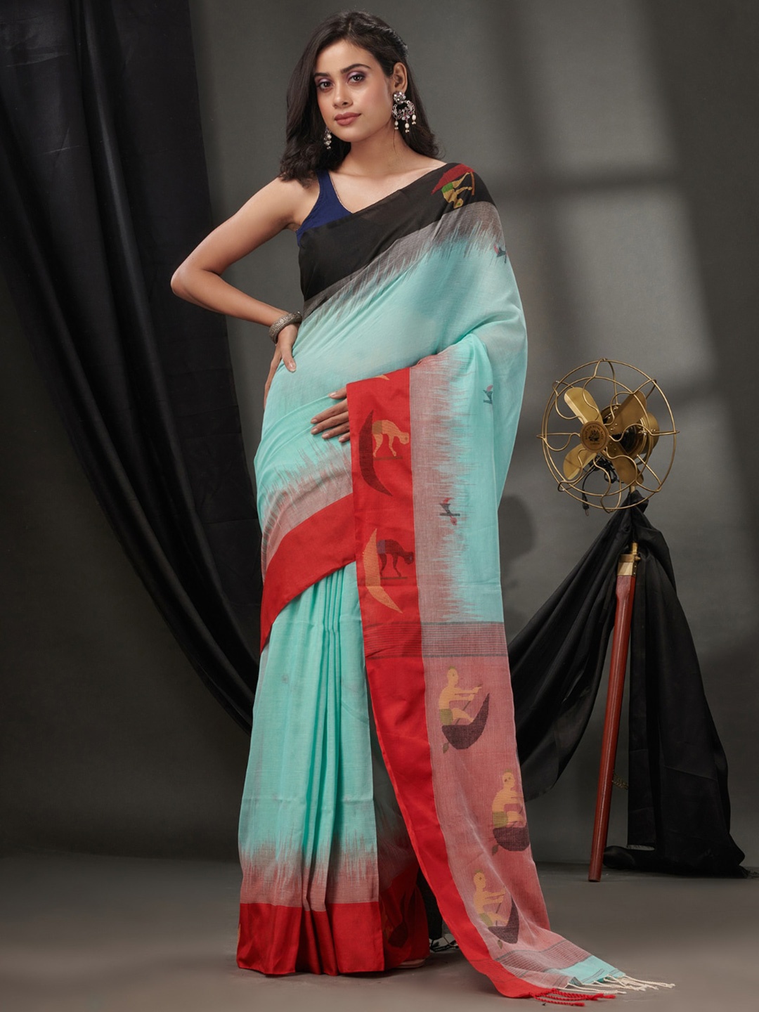 

Charukriti Ethnic Motifs Woven Design Pure Cotton Saree, Sea green