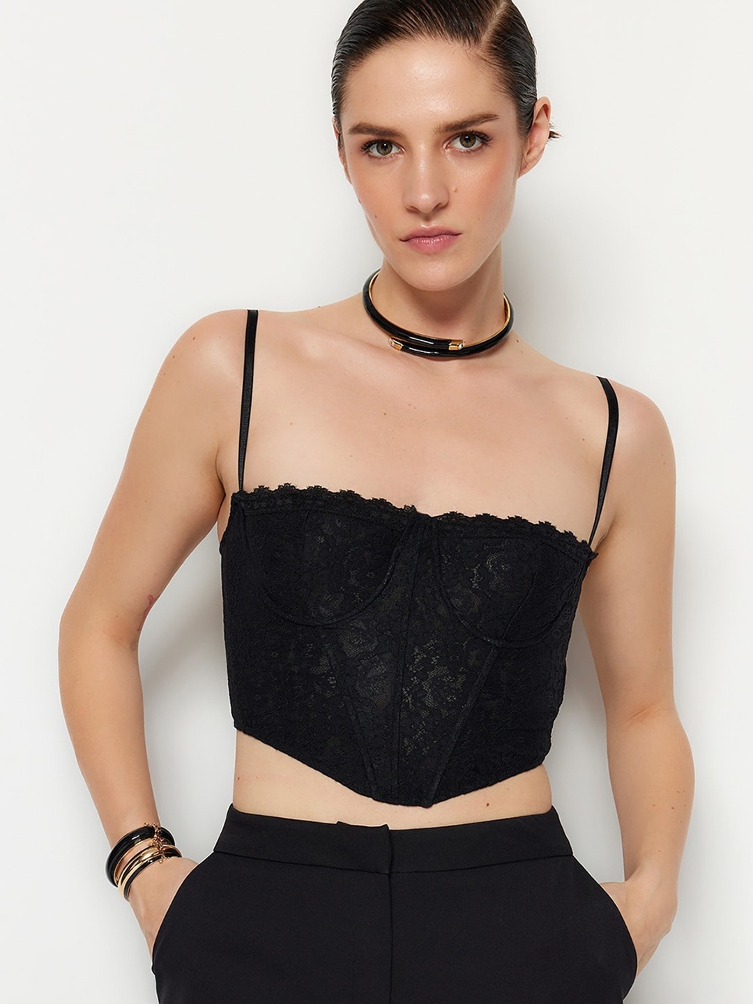 

Trendyol Lace Crop Top, Black