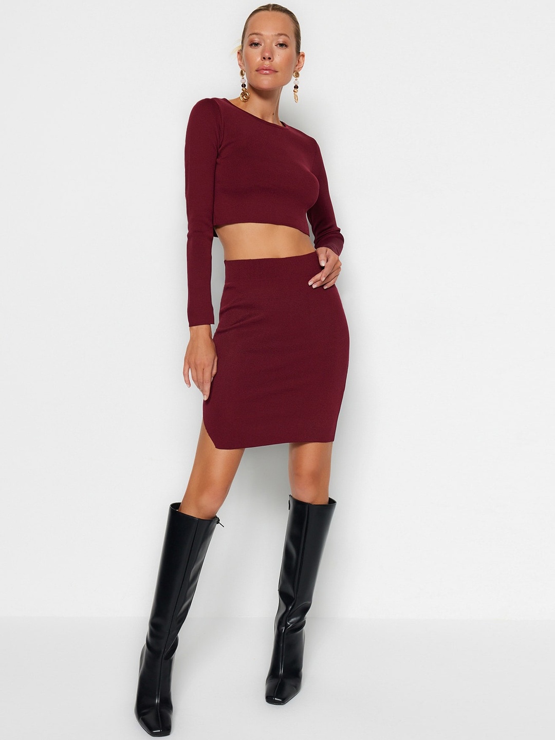 

Trendyol Round Neck Crop Top With Skirt, Maroon