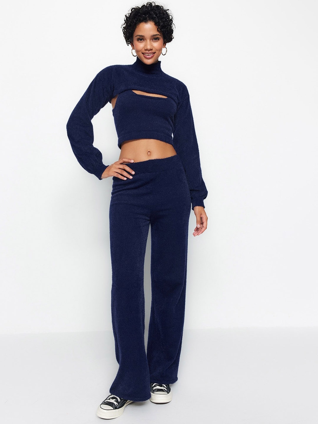 

Trendyol Crop Top With Shrug & Trousers, Navy blue