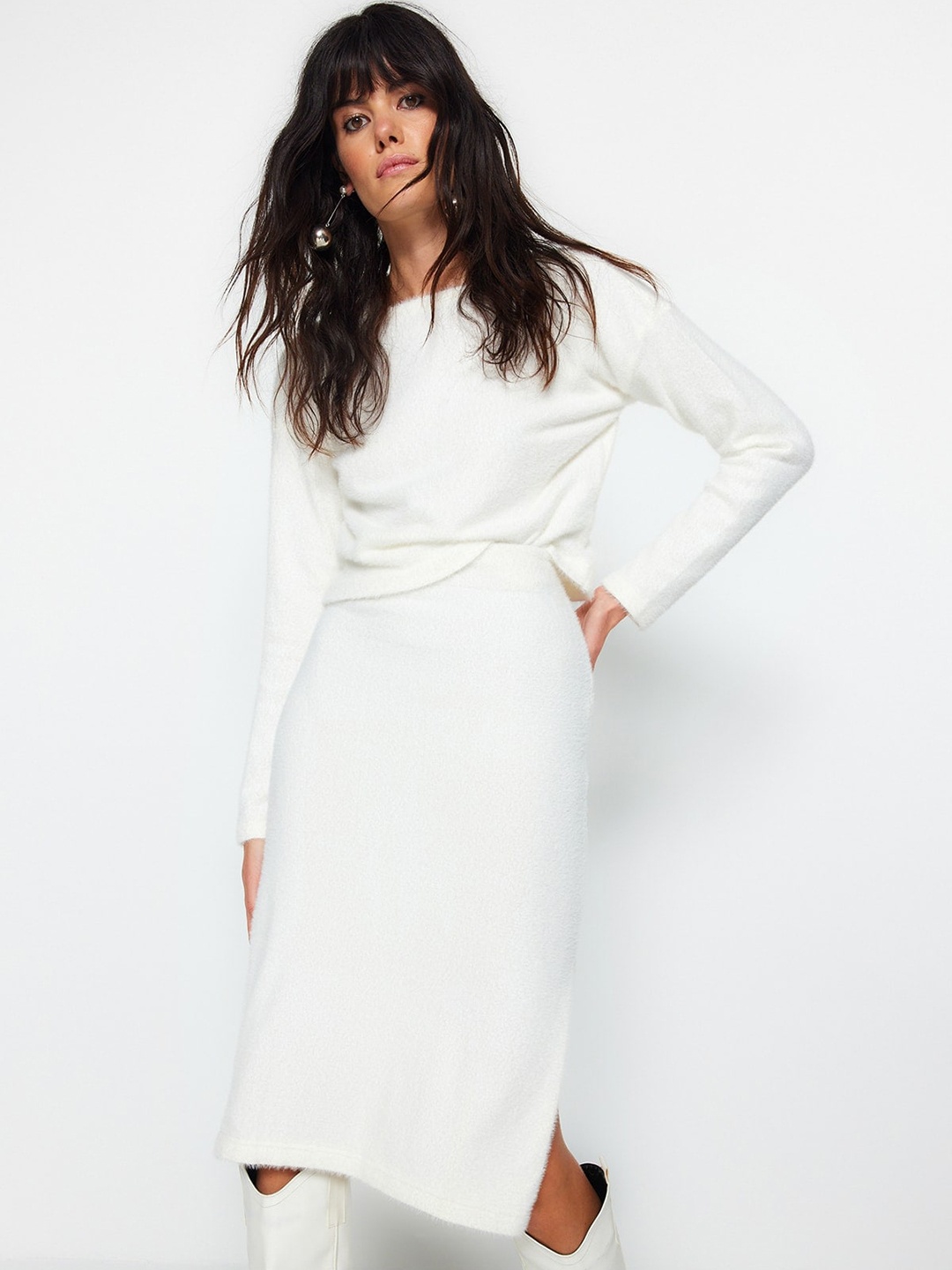 

Trendyol Round Neck Long Sleeves Top With Skirt, White