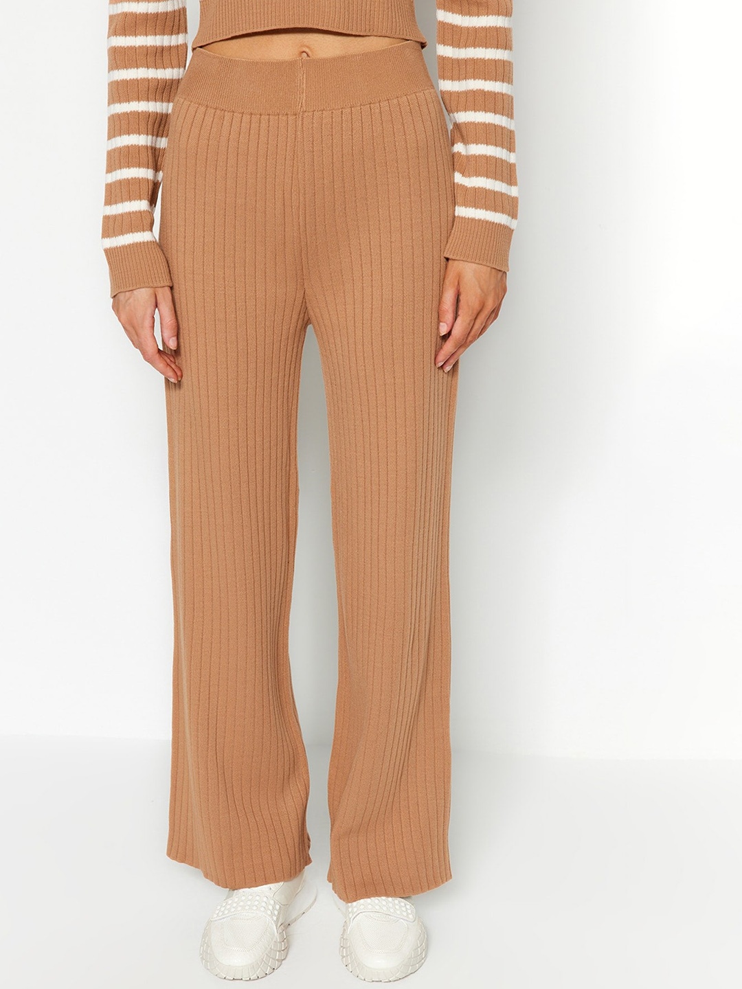 

Trendyol Striped Round Neck Acrylic Top With Trouser, Brown