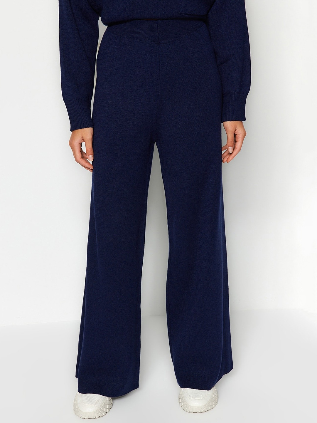 

Trendyol Mock Collar Acrylic Sweater With Trouser, Navy blue