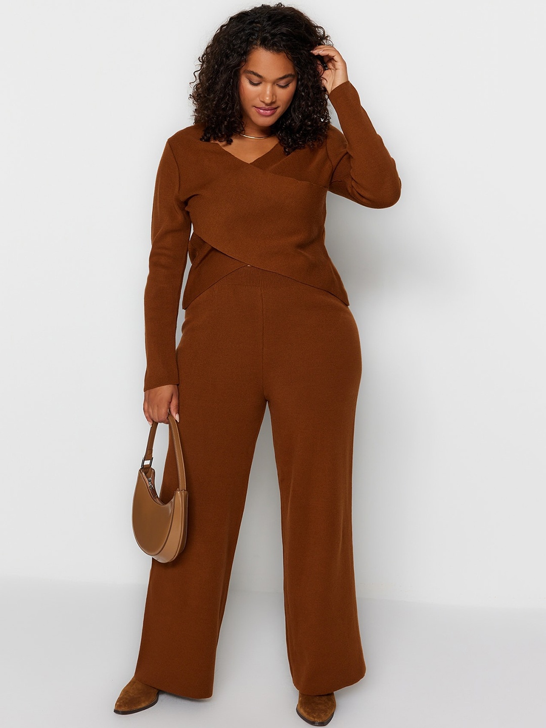 

Trendyol Plus Size V-Neck Acrylic Top With Trousers, Brown