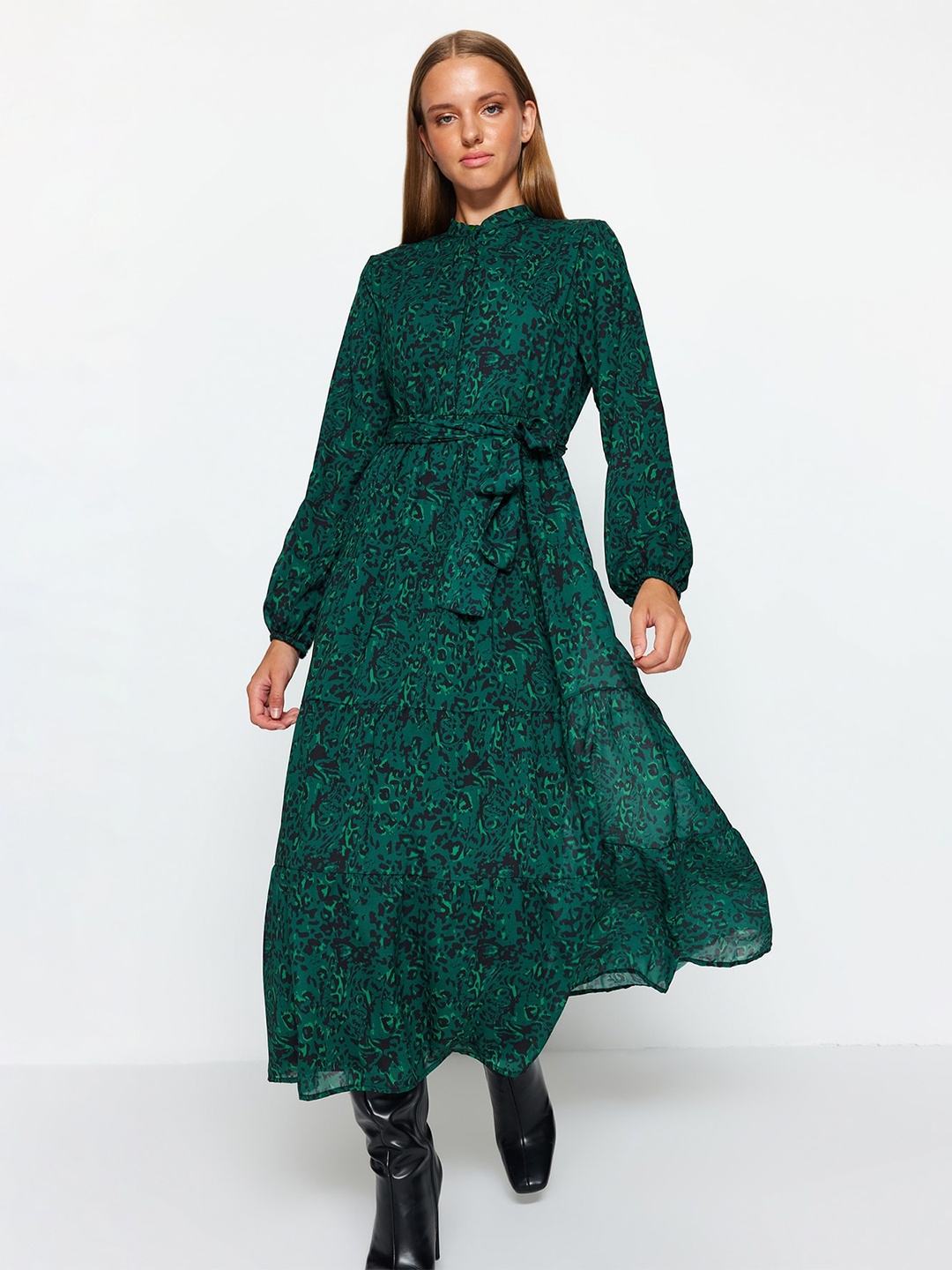 

Trendyol Floral Printed Tie Ups A-Line Midi Dress With Belt, Green