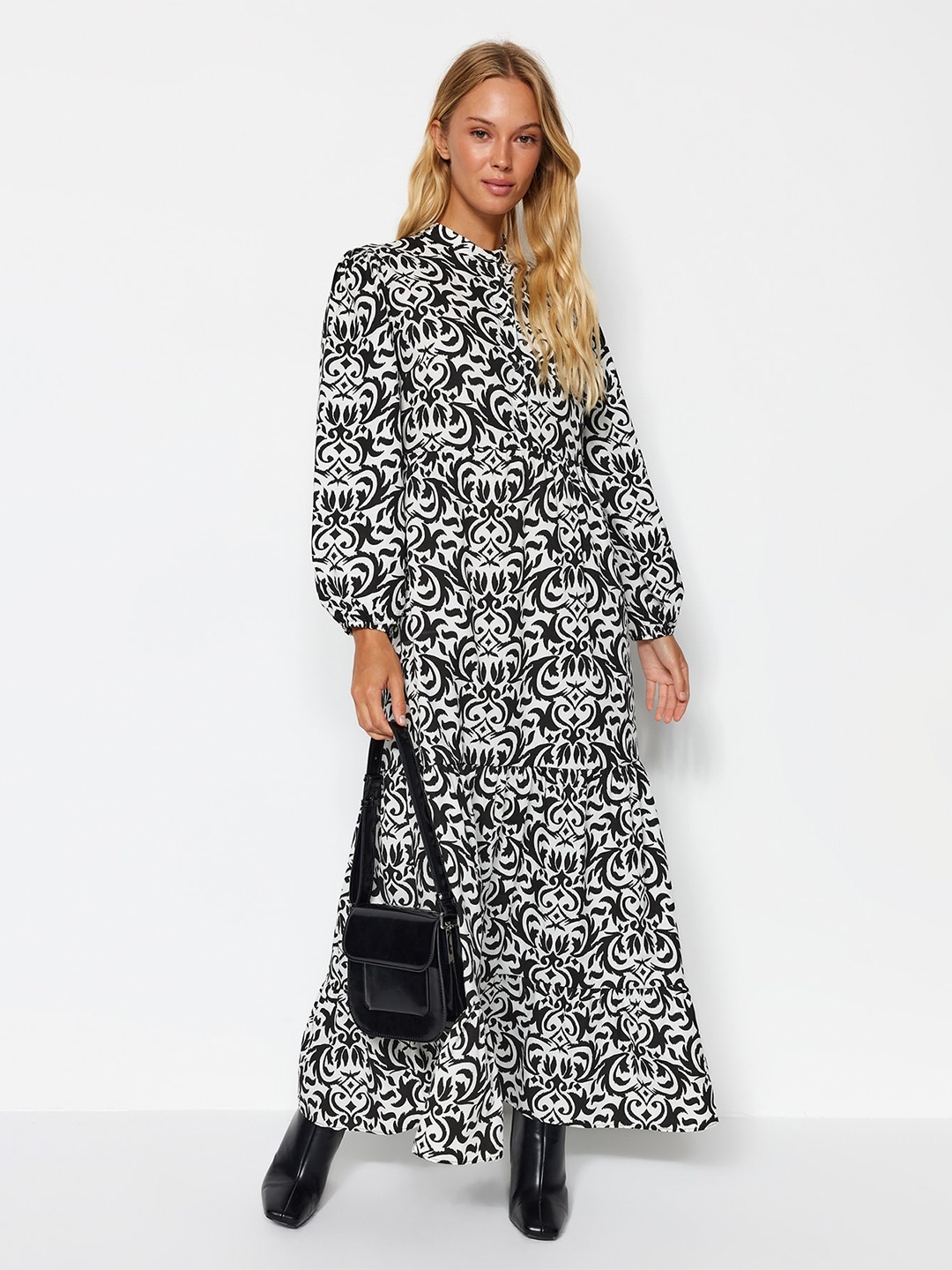 

Trendyol Floral Printed Puff Sleeves Maxi Dress, Black