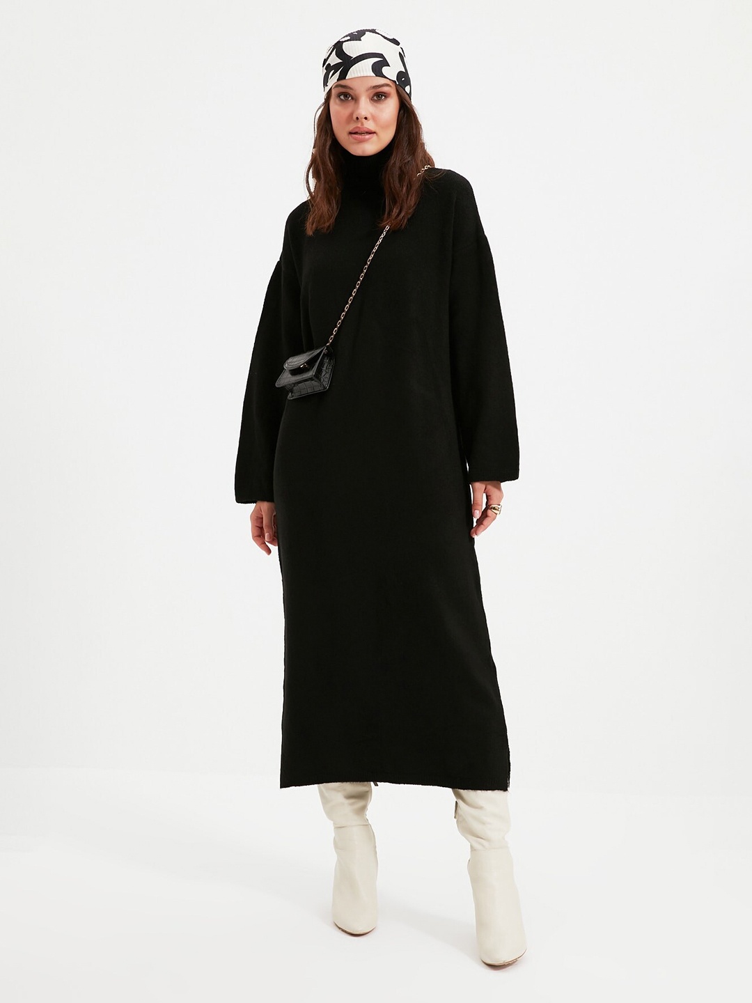 

Trendyol Self Design High Neck Drop Shoulder Sleeves Casual Maxi Dress, Na