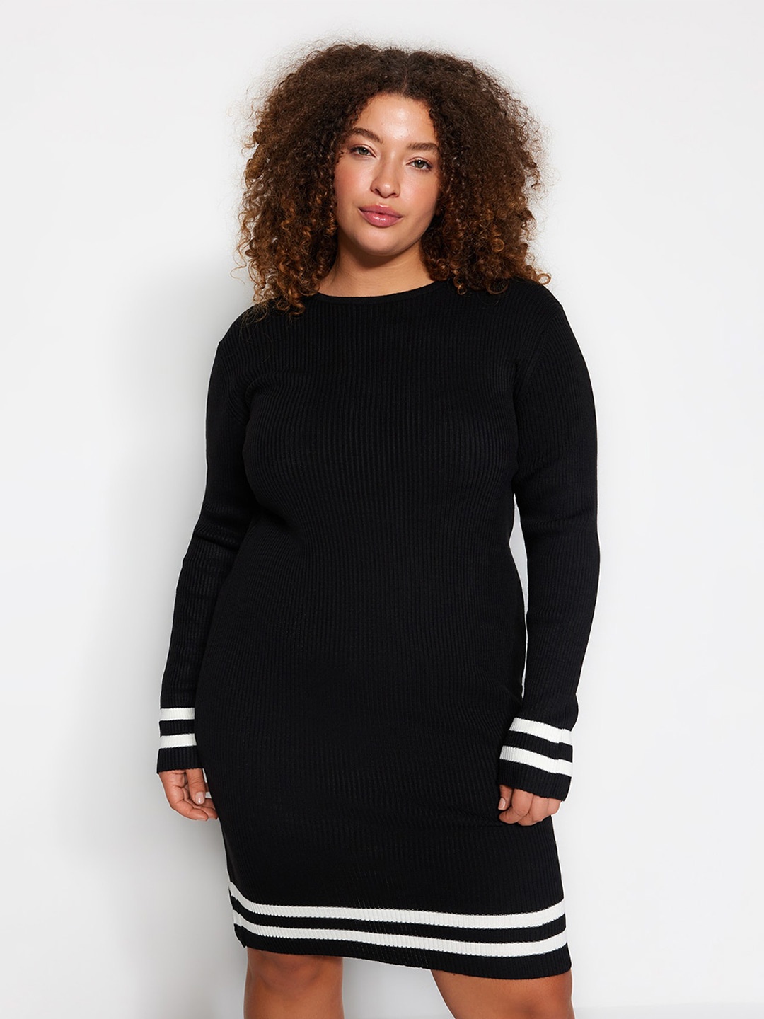 

Trendyol Plus Size Round Neck Acrylic Jumper Dress, Na