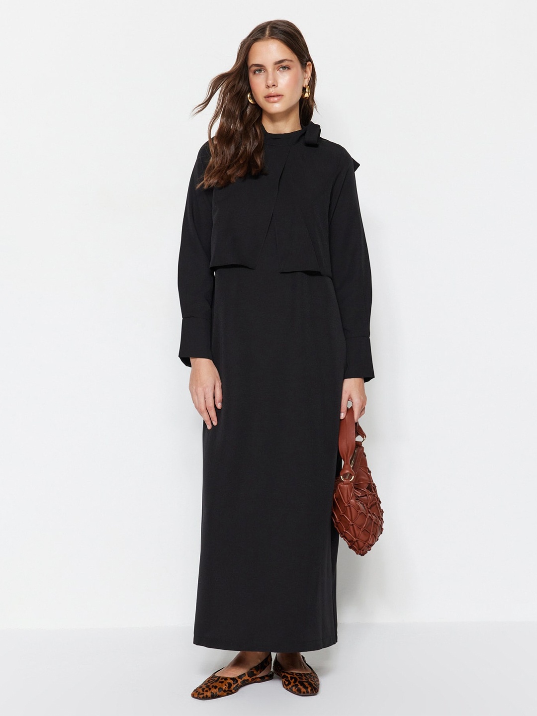 

Trendyol Tie-Up Neck Yoke Design Maxi Dress, Black