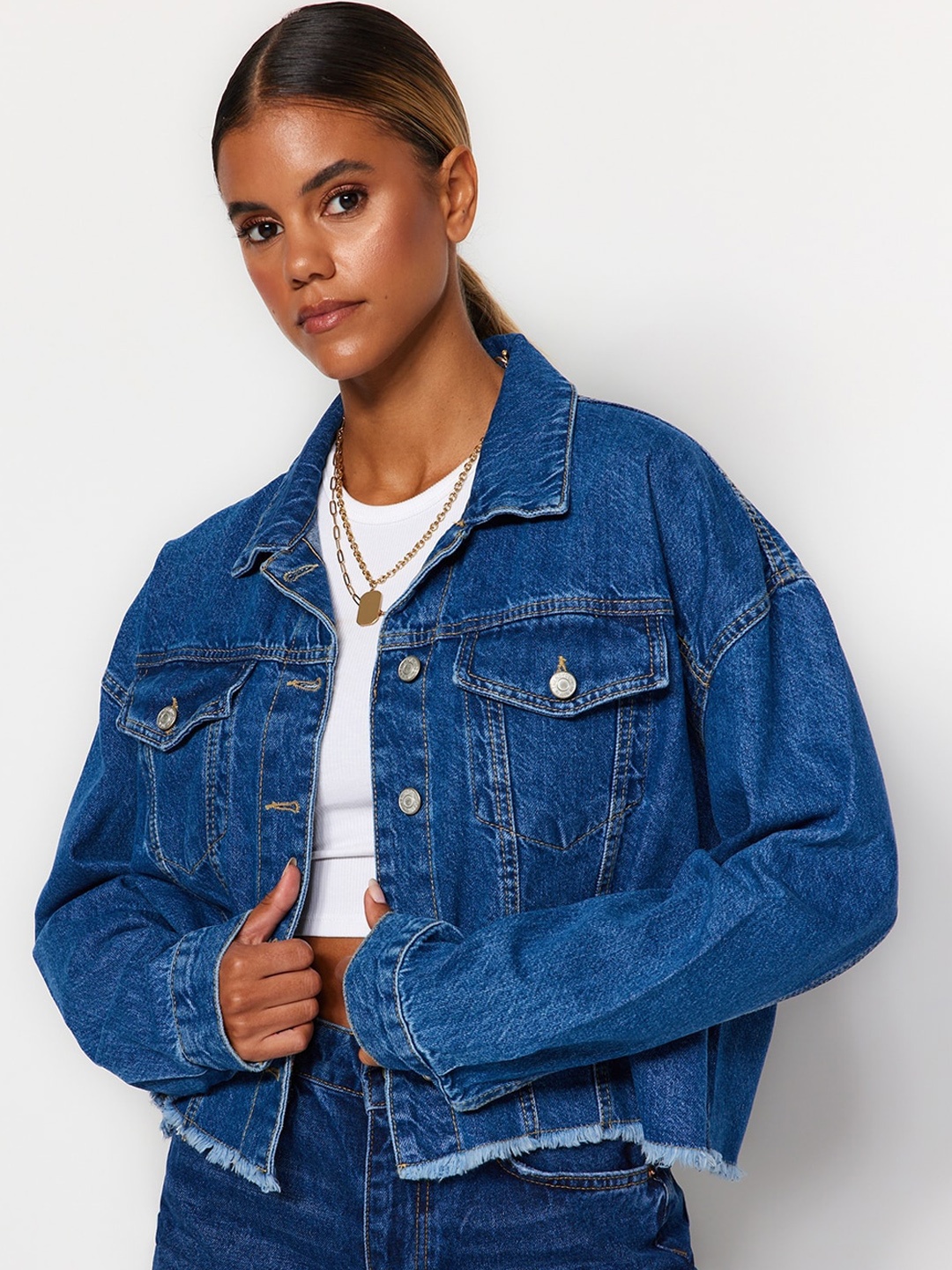 

Trendyol Washed Spread Collar Crop Pure Cotton Denim Jacket, Blue