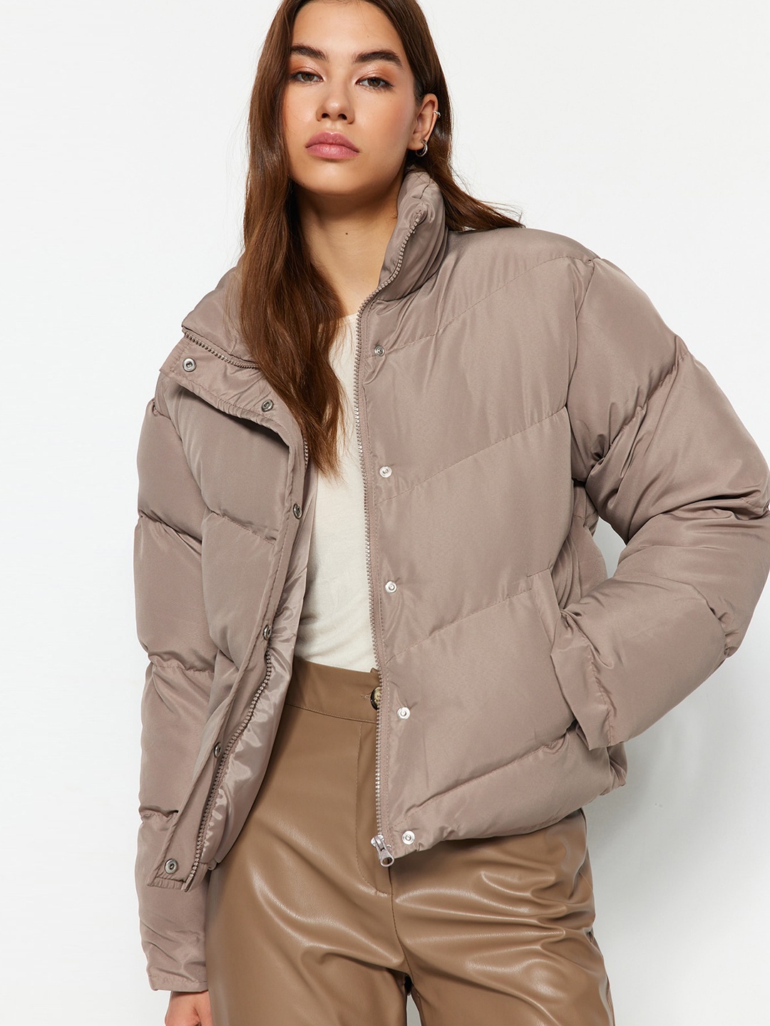 

Trendyol Mock Neck Puffer Jacket, Brown