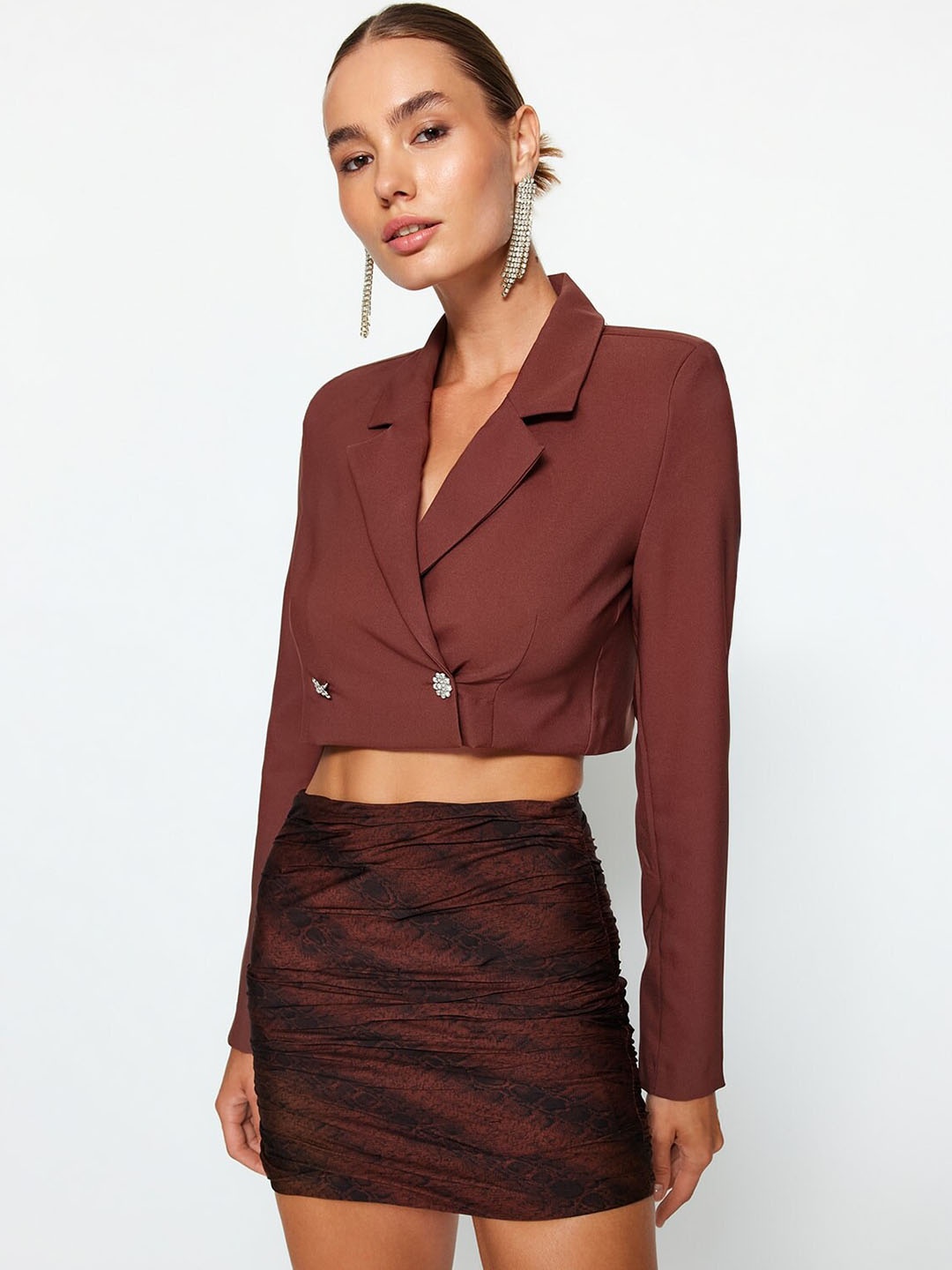 

Trendyol Single Breasted Notched Lapel Collar Crop Blazer, Brown