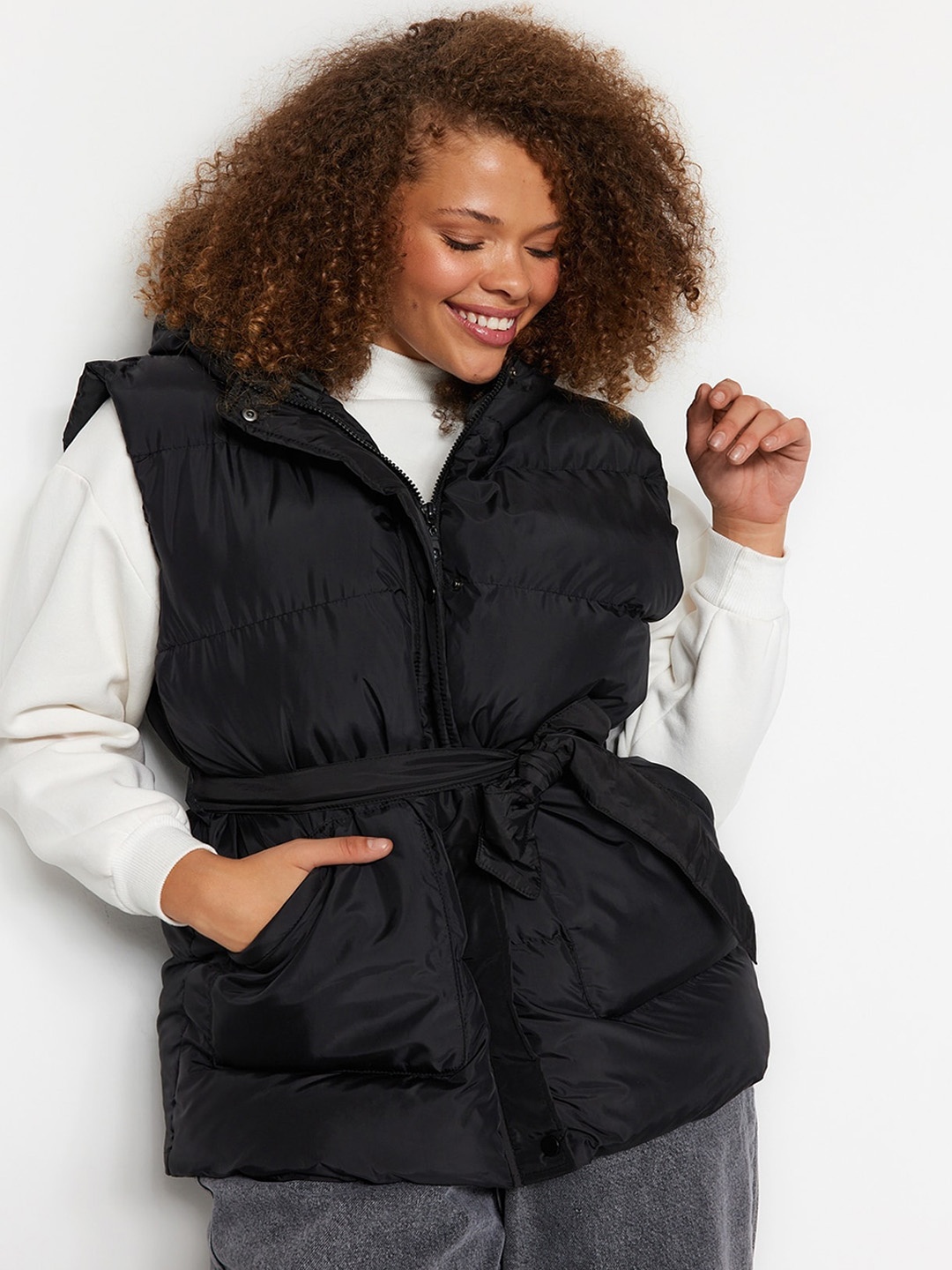 

Trendyol Mock Collar Sleeveless Puffer Jacket, Black