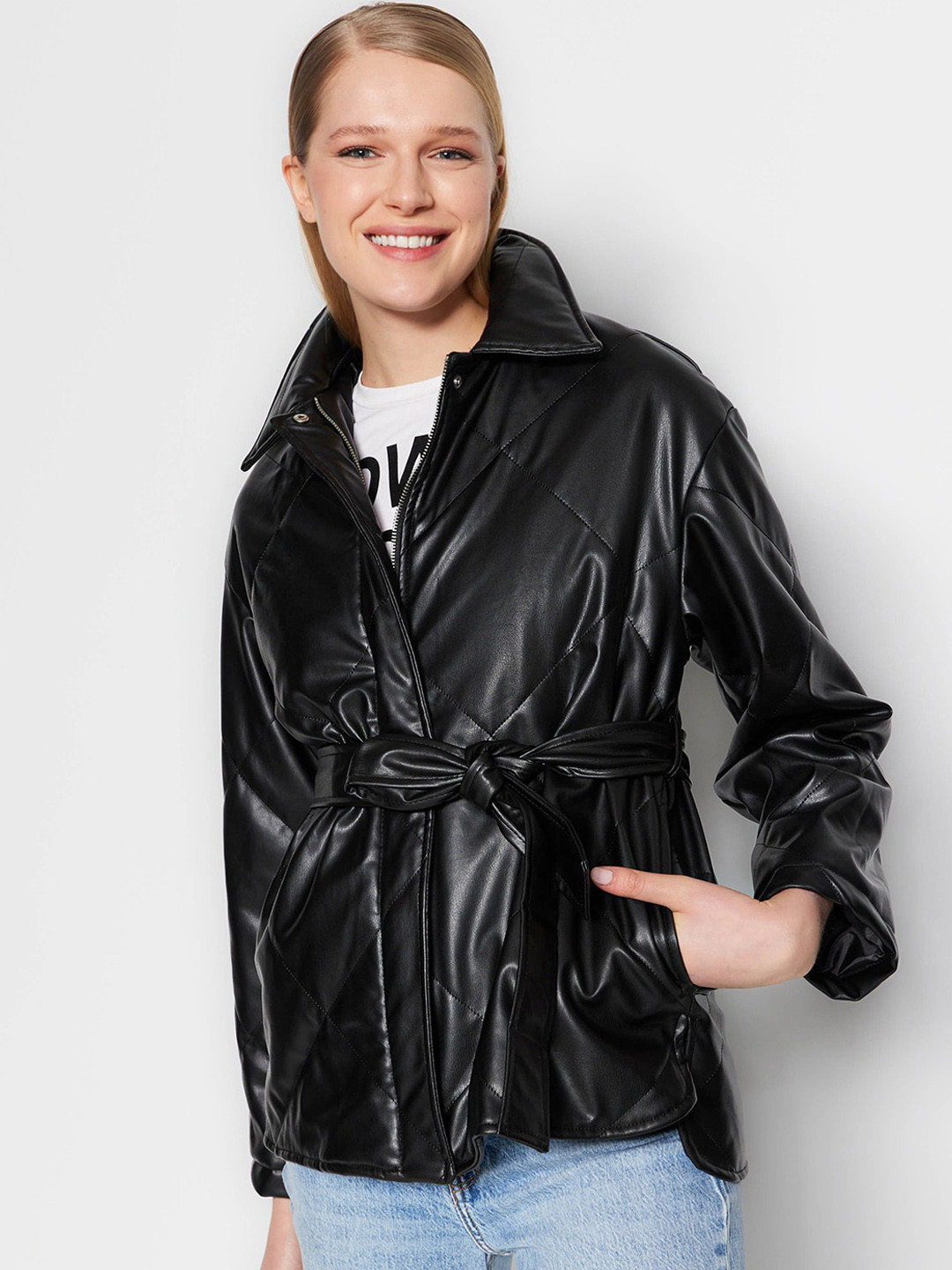 

Trendyol Spread Collar Leather Jacket, Black