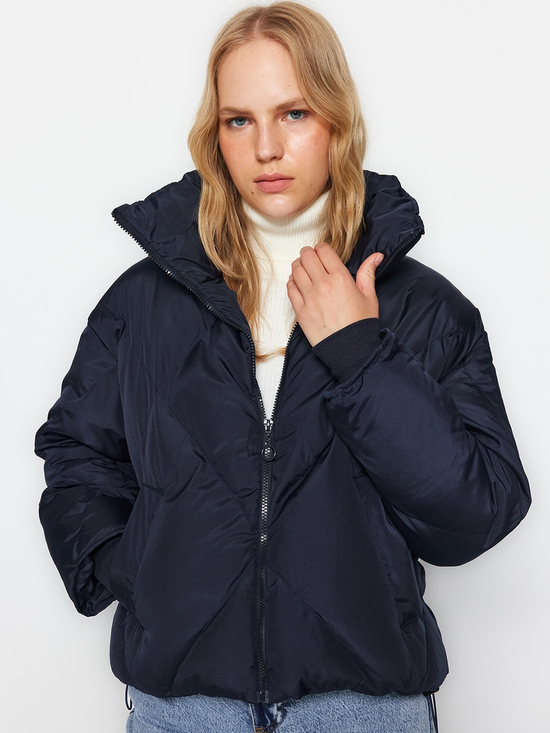 

Trendyol Mock Collar Puffer Jacket, Navy blue