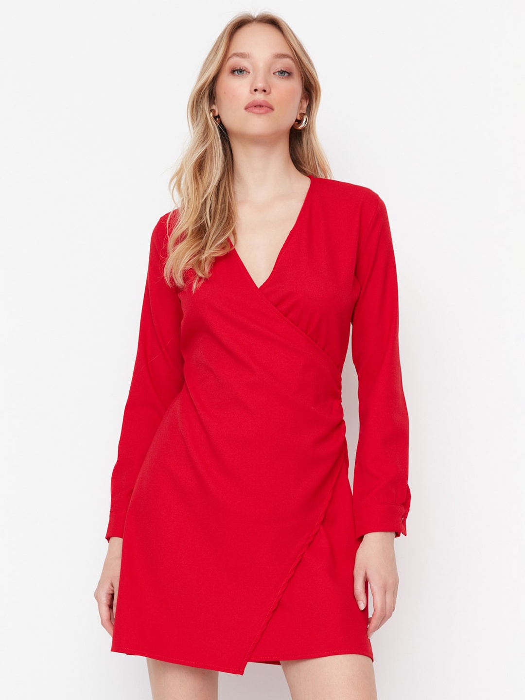 

Trendyol V-Neck Cuffed Sleeves Sheath Dress, Red