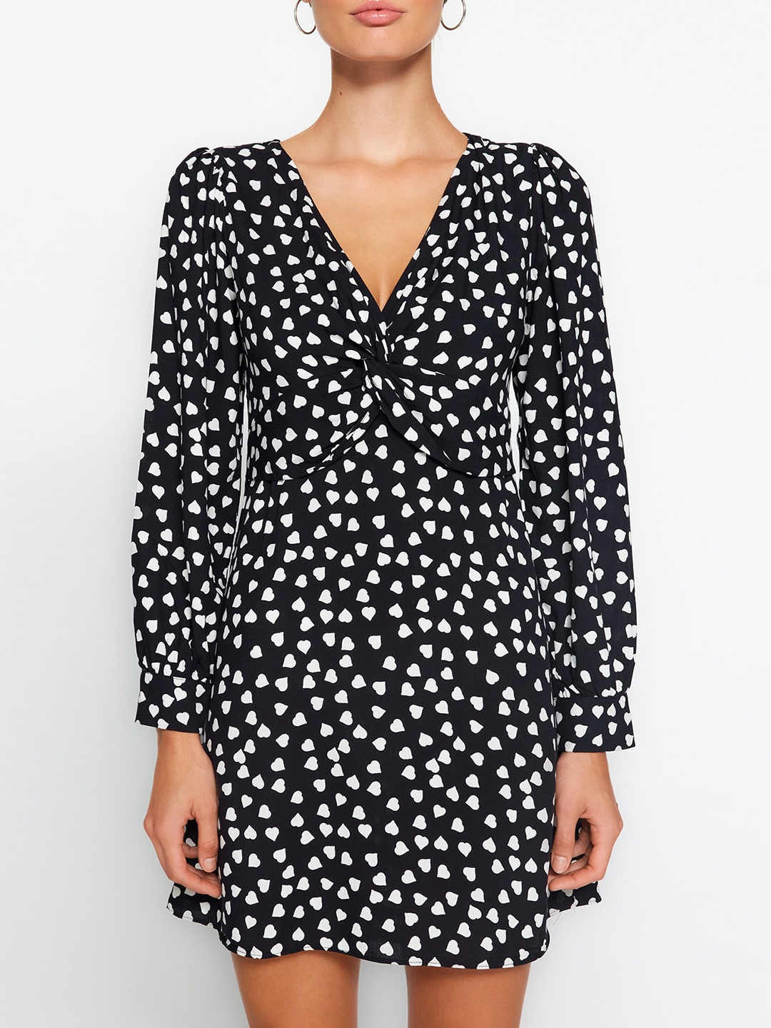 

Trendyol Polka Dot Printed V Neck puff Sleeve Ruched A-Line Dress, Black