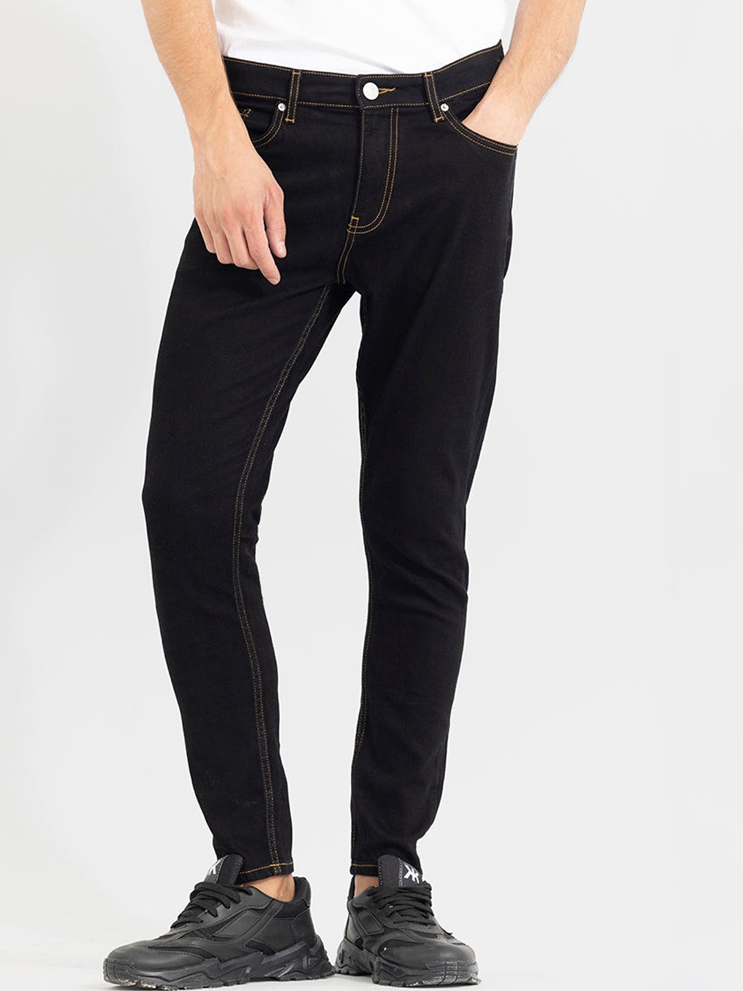 

Snitch Men Skinny Fit Mid-Rise Cotton Jeans, Black