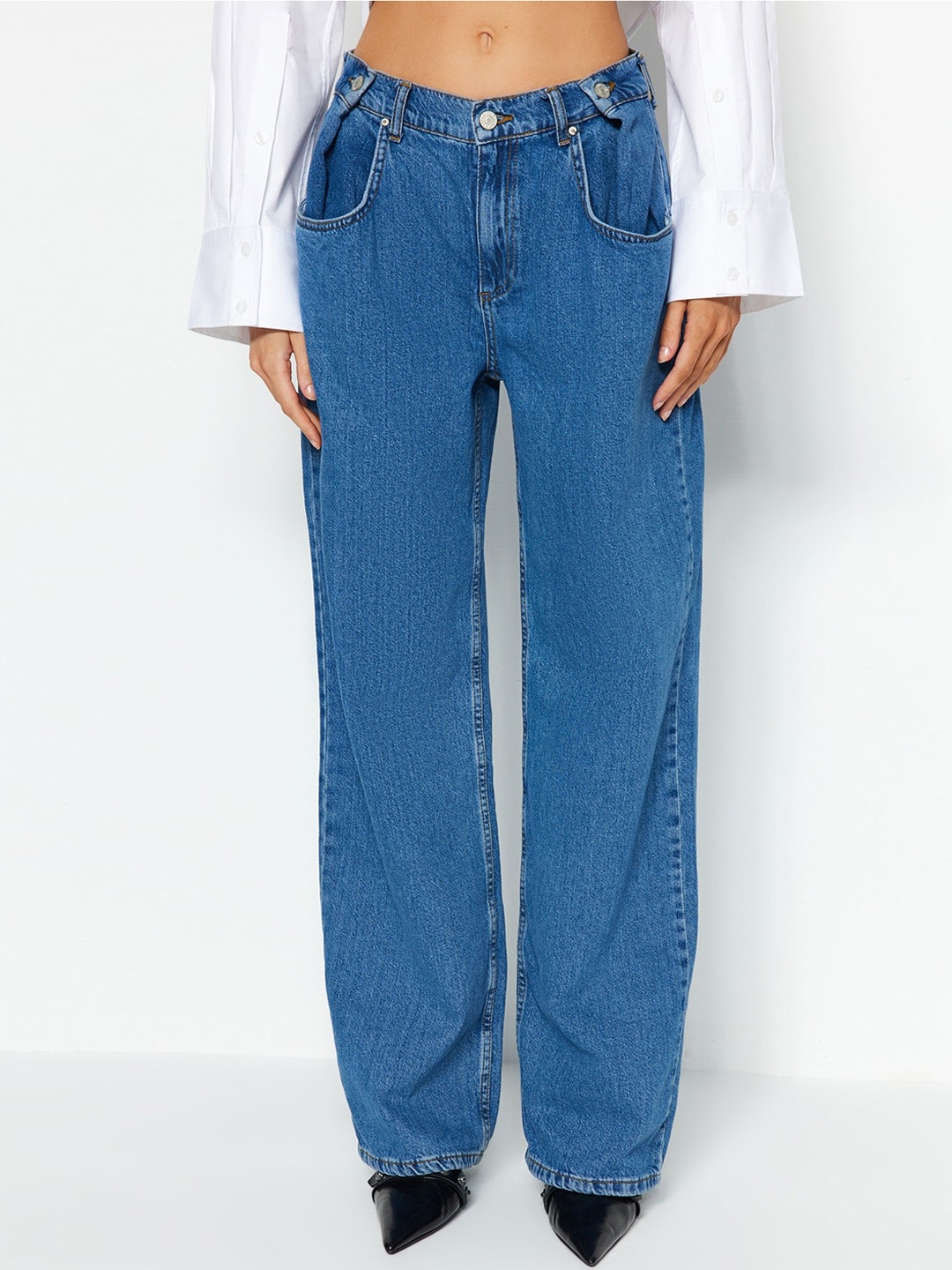 

Trendyol Mid Rise Clean Look Cotton Jeans, Blue